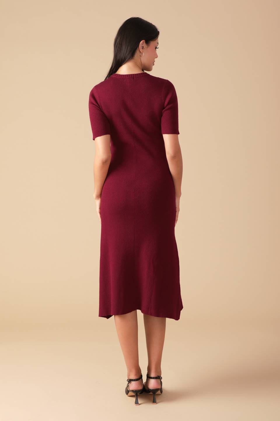 Urban Elegance Sweater Midi Dress for Stylish Comfort