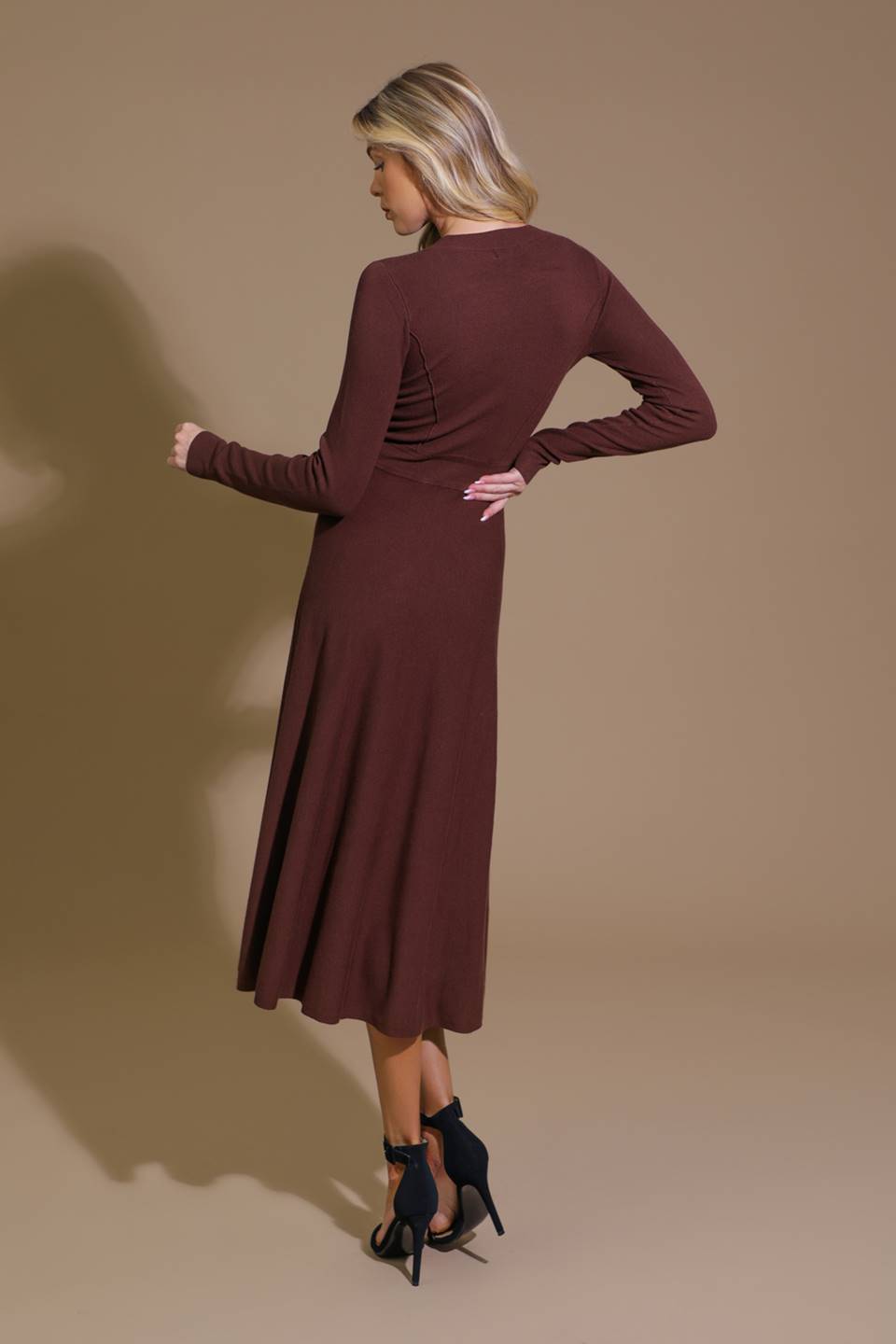 PLACE TO BE SWEATER MIDI DRESS Flying Tomato