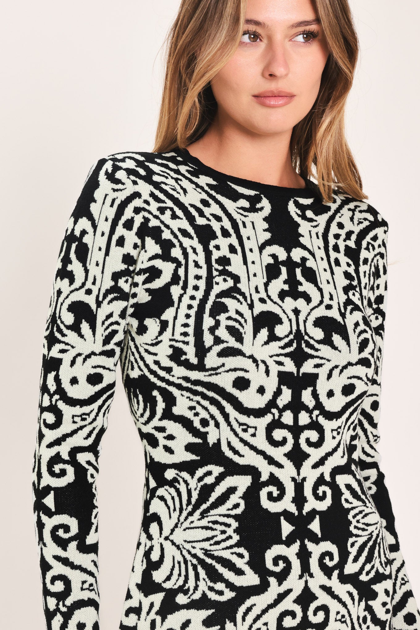 MIDNIGHT MUSE BLACK JACQUARD SWEATER MIDI DRESS