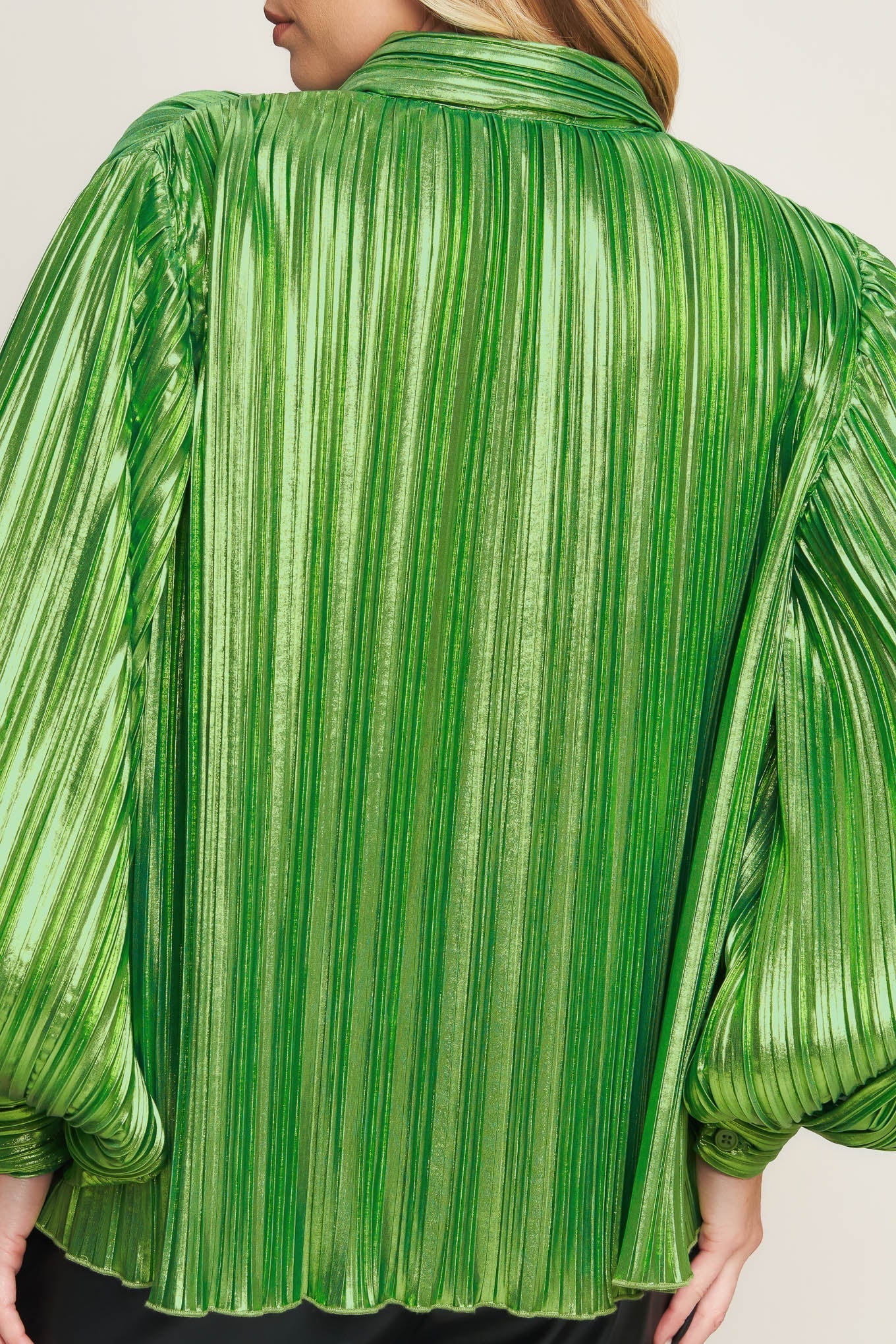 RUNWAY TREND FOILED TOP Flying Tomato