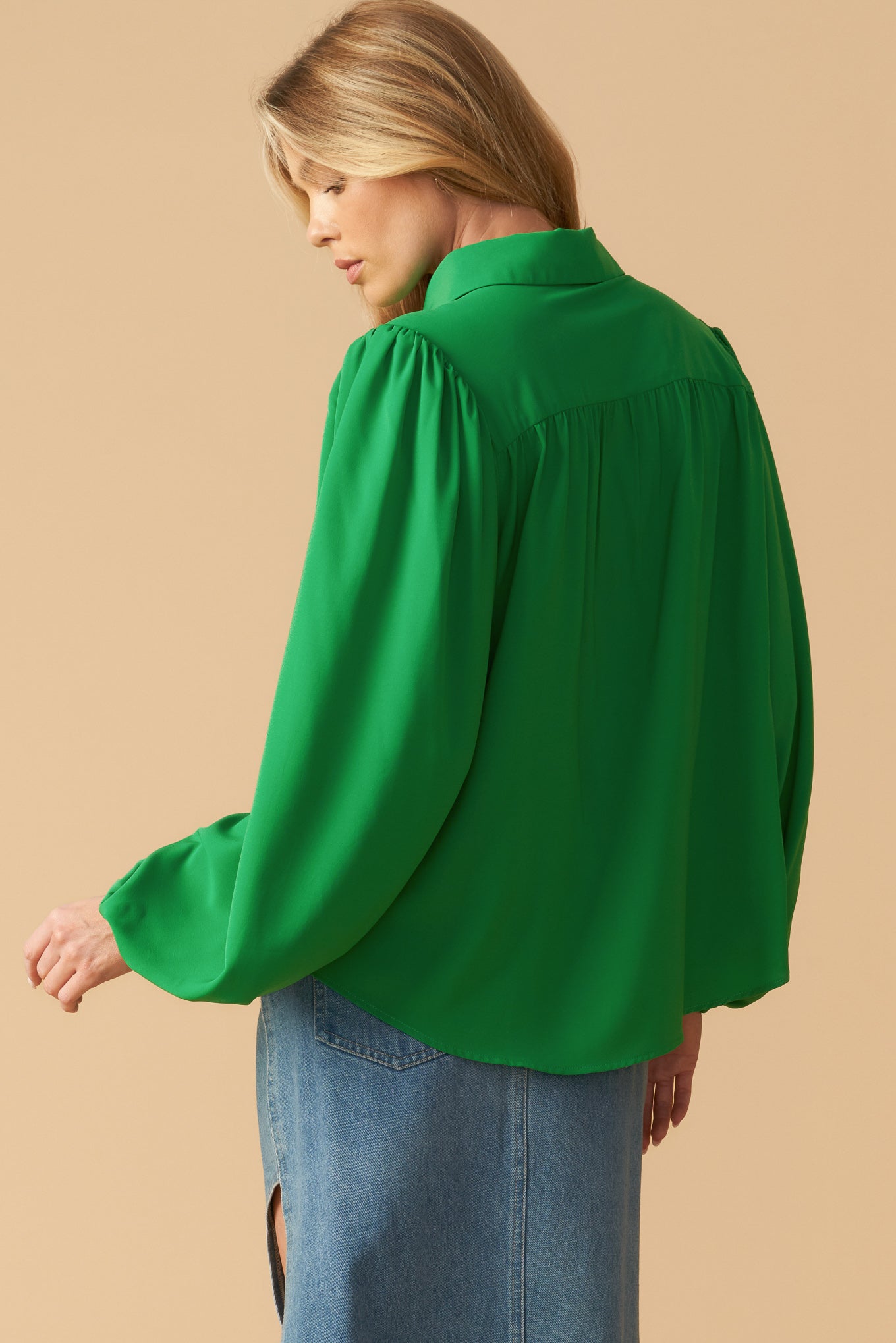 COMFORTABLE CHARM WOVEN TOP Flying Tomato