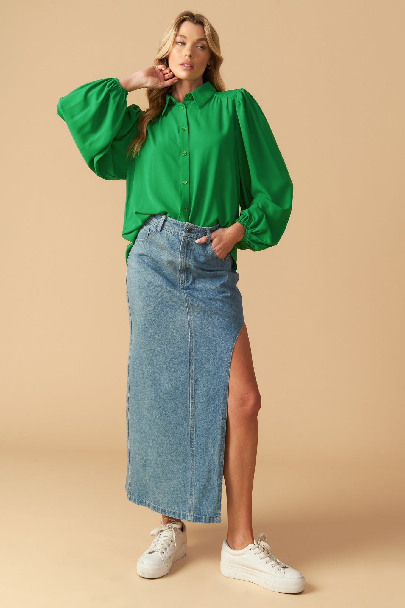 COMFORTABLE CHARM WOVEN TOP Flying Tomato
