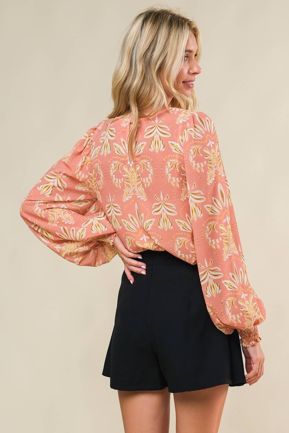 GET THE LOOK WOVEN TOP Flying Tomato