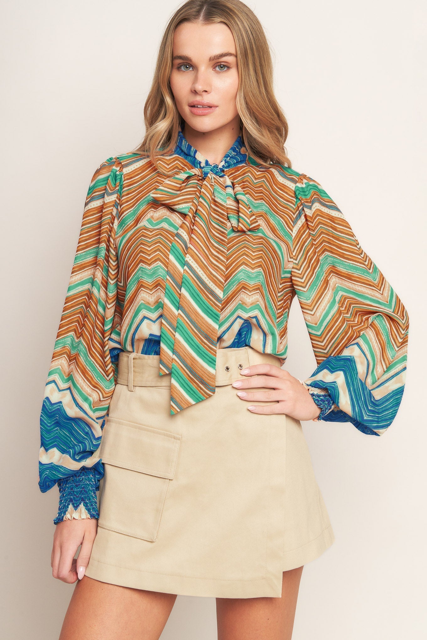 PICKING DAISIES WOVEN TOP Flying Tomato