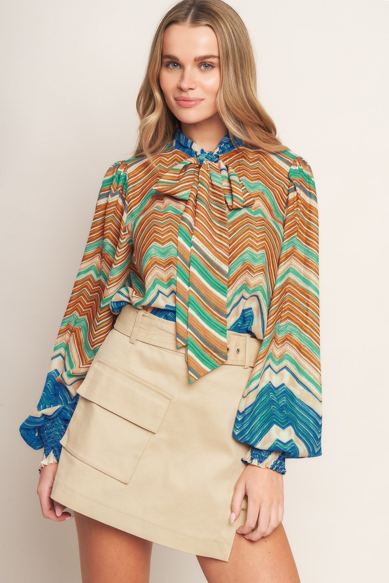 PICKING DAISIES WOVEN TOP Flying Tomato