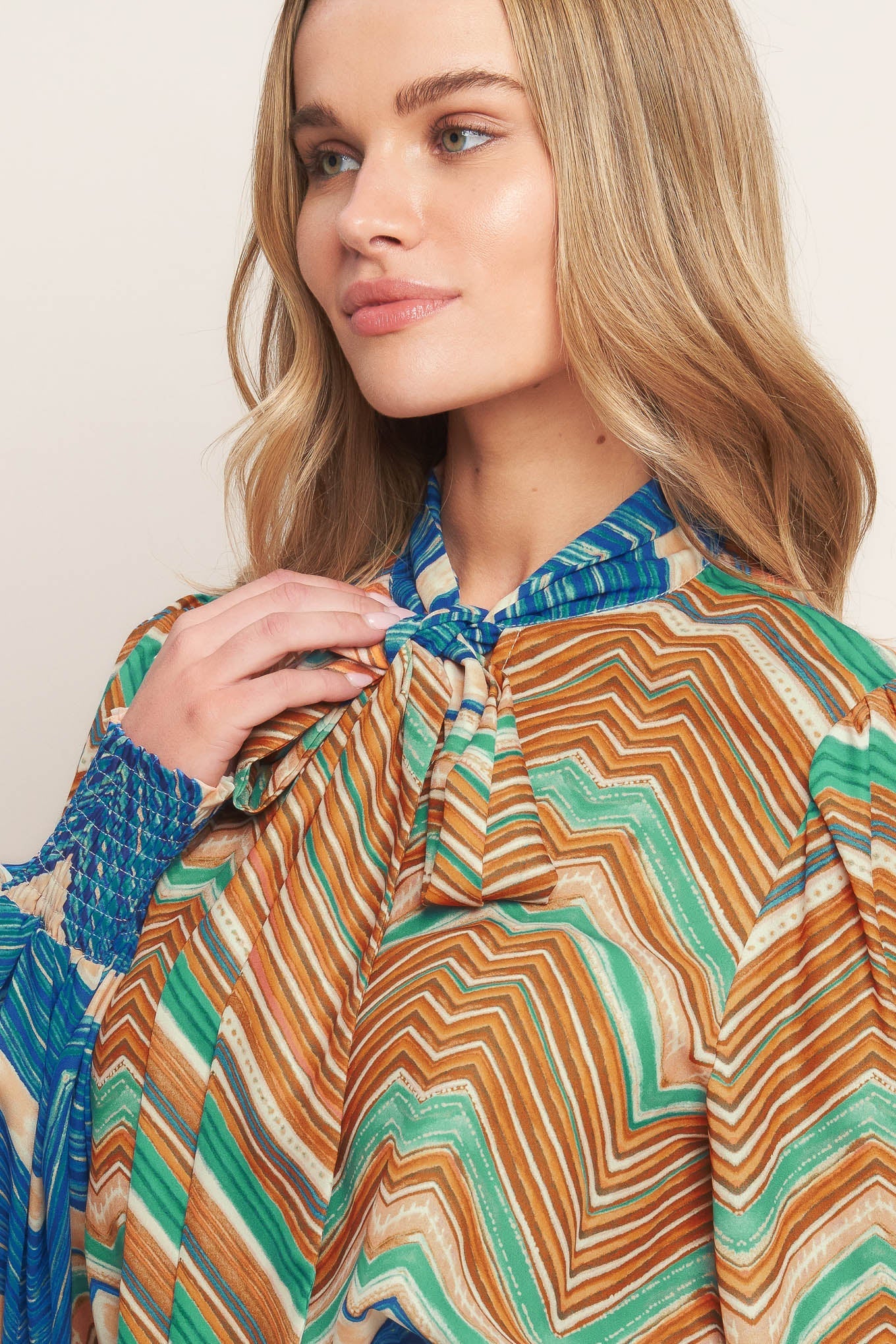 PICKING DAISIES WOVEN TOP Flying Tomato