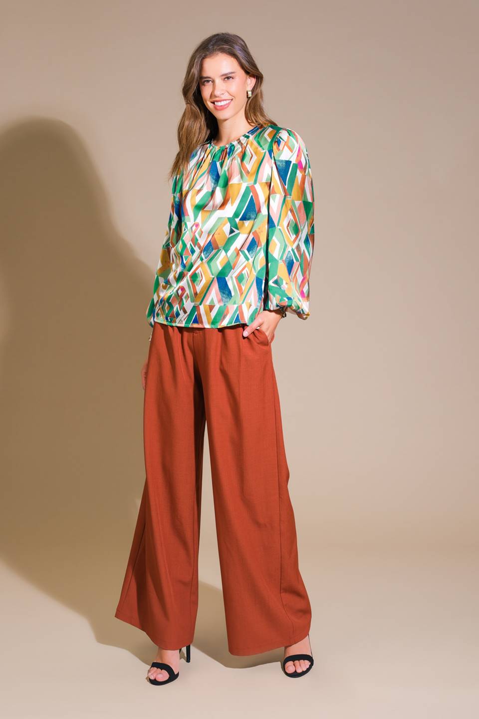 RADIANT POISE WOVEN TOP Flying Tomato