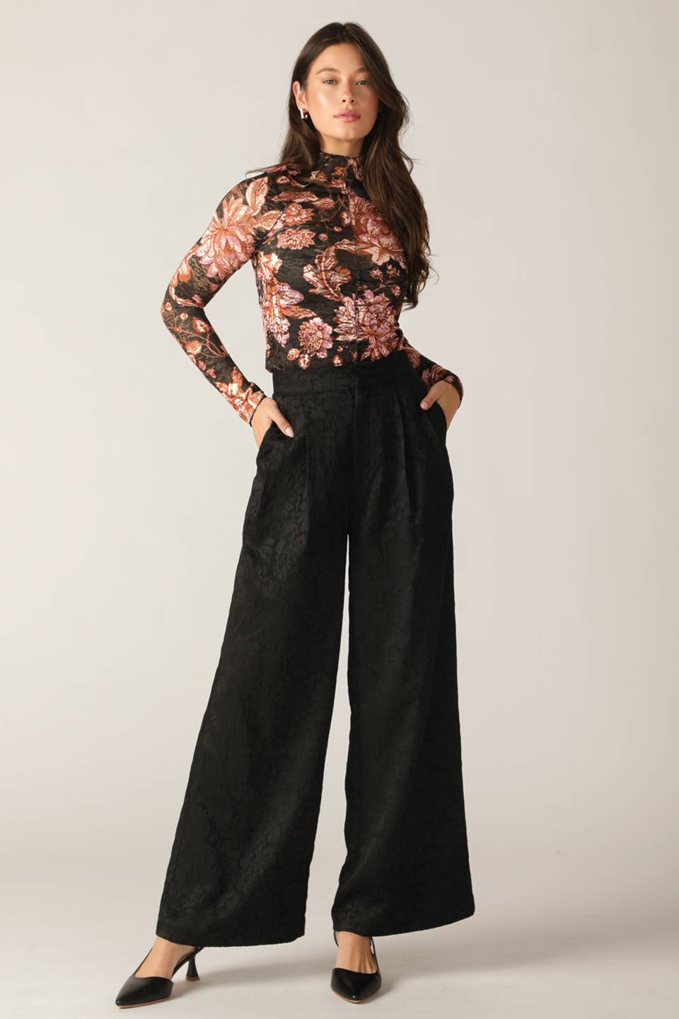 FIRESIDE CHATS STRETCH LACE TOP Flying Tomato