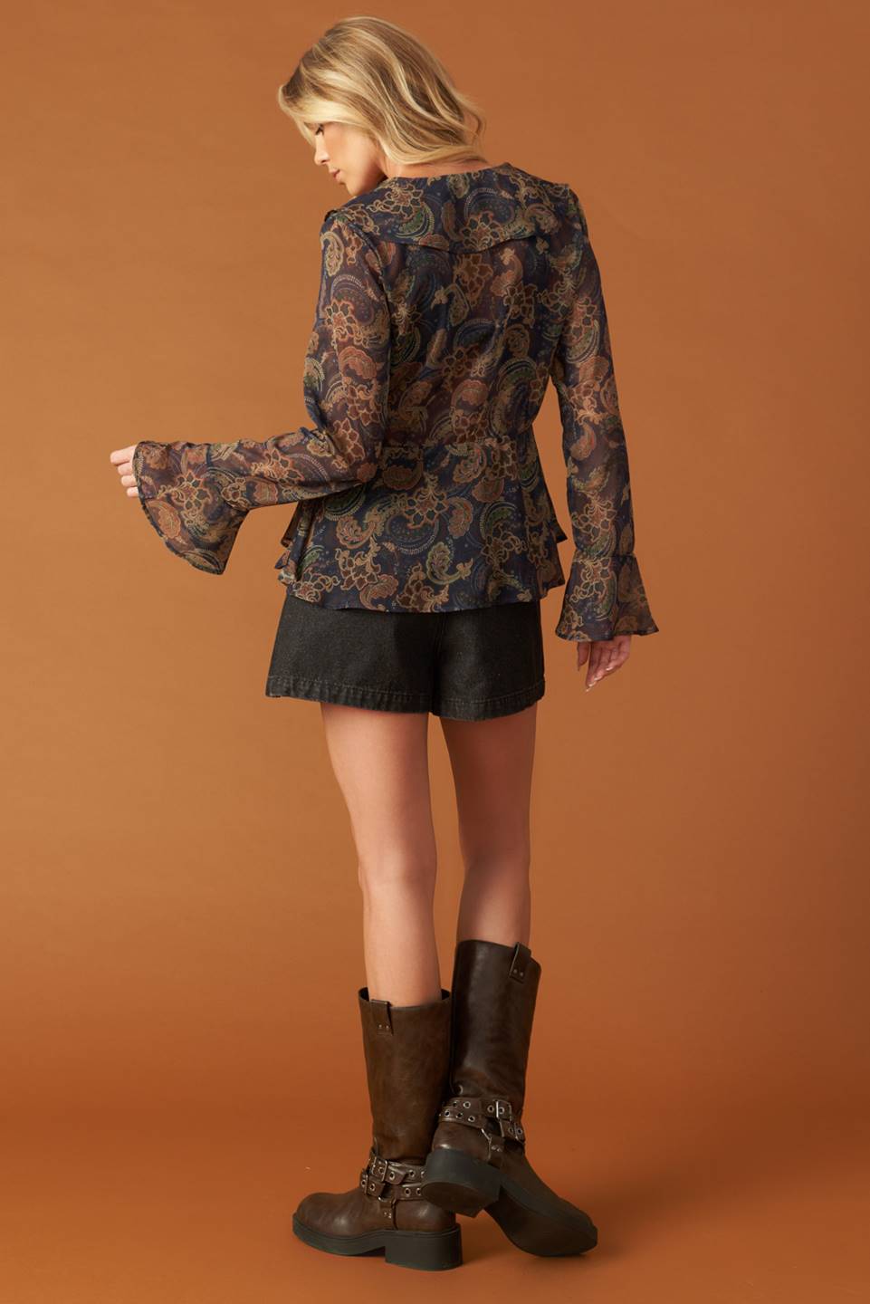 SECRET GARDEN WOVEN TOP Flying Tomato