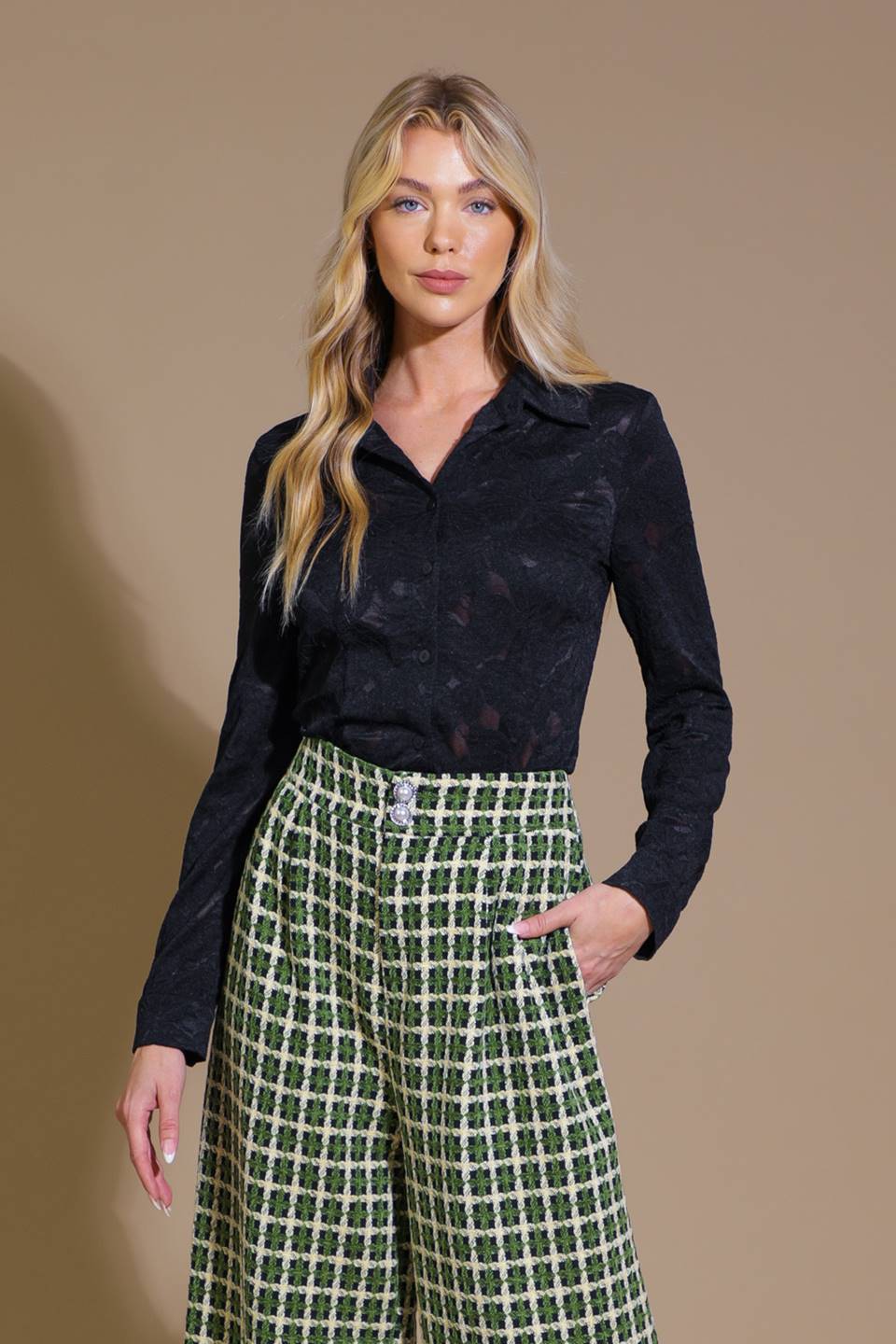 LOVELY PERSPECTIVE LACE TOP Flying Tomato