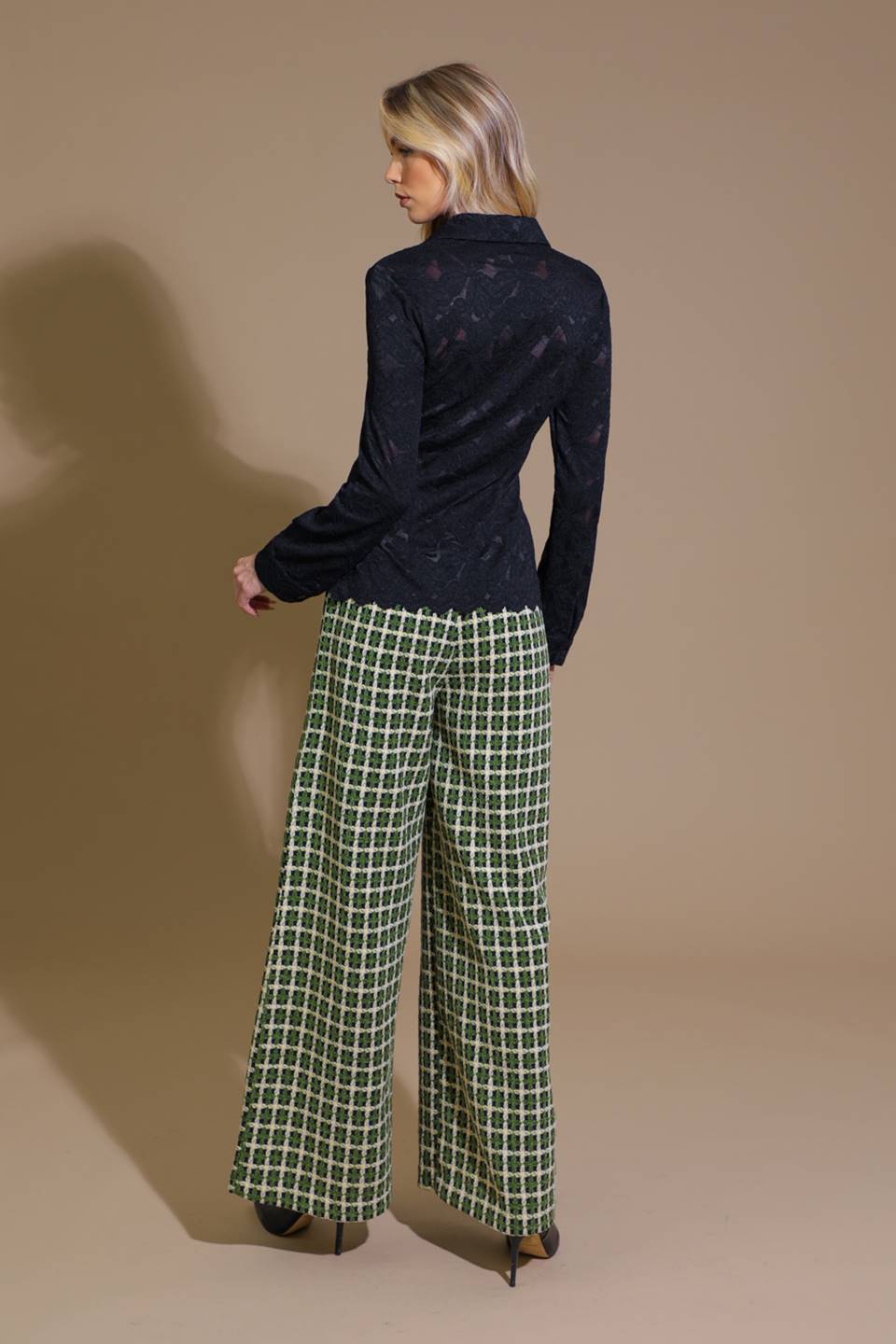 LOVELY PERSPECTIVE LACE TOP Flying Tomato