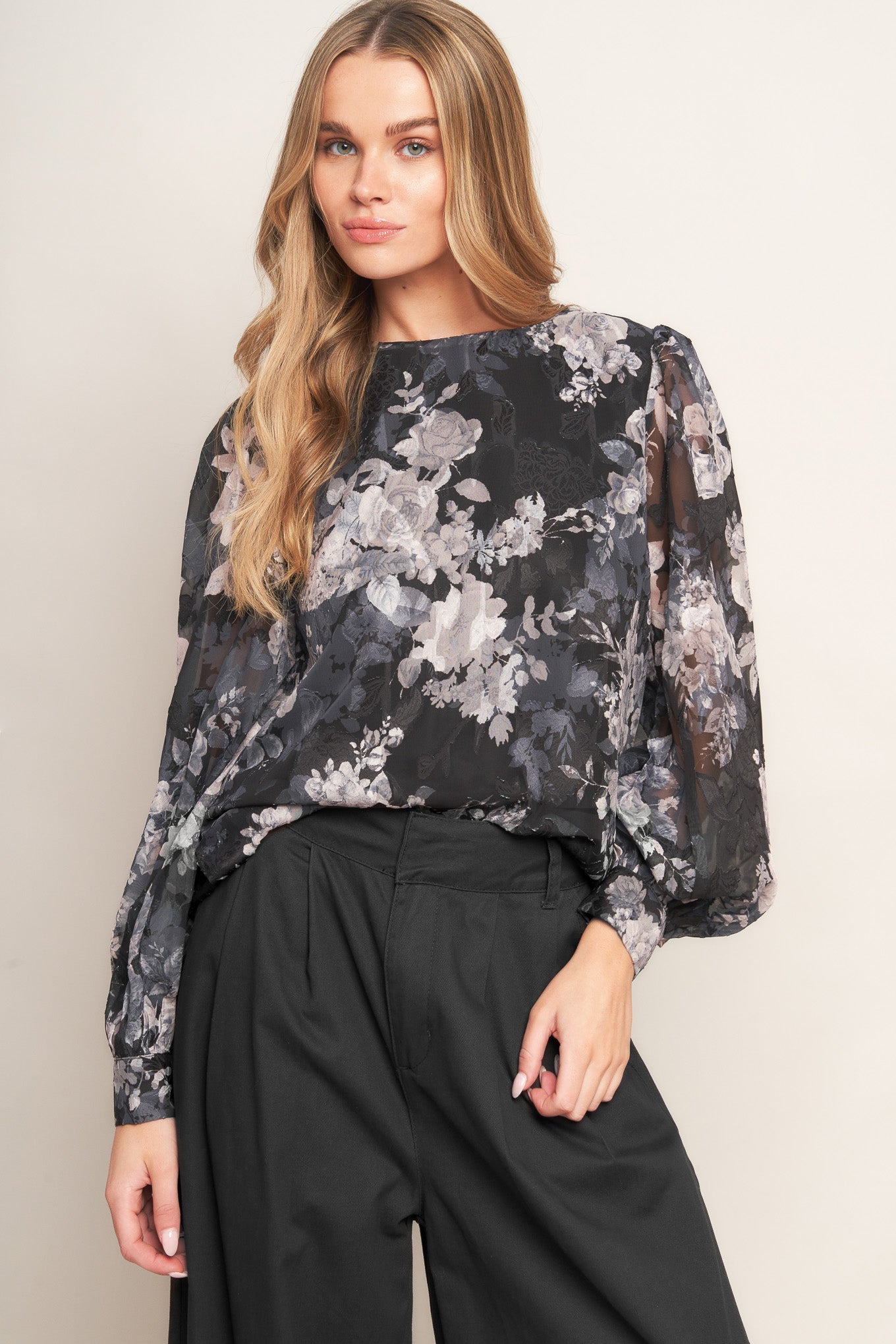 RUNAWAY HEARTS WOVEN TOP Flying Tomato