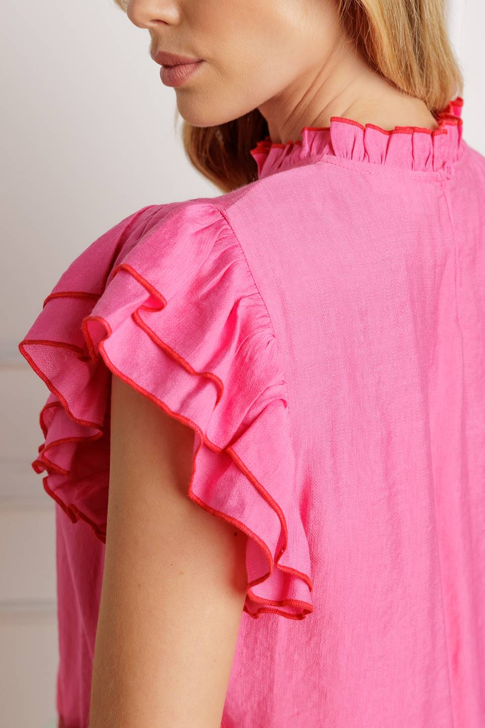 PUSH THE LIMIT WOVEN TOP Flying Tomato