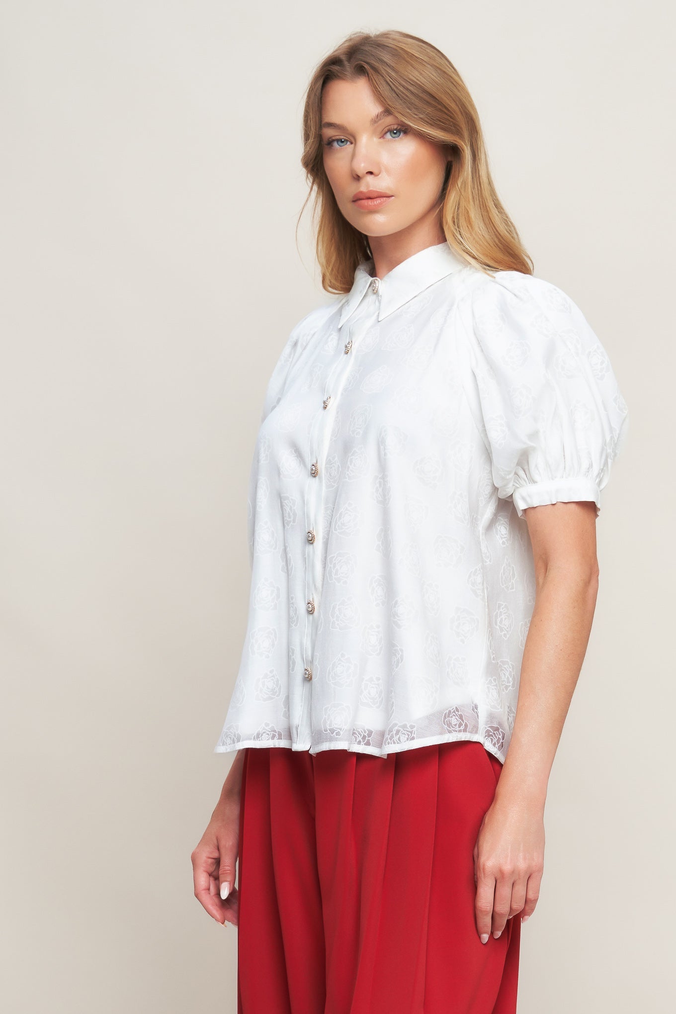 Vineyard Stroll Ivory Woven Top Raglan Sleeves Button Down