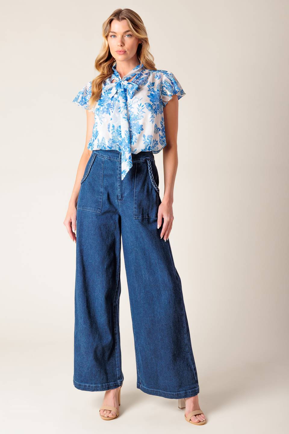 BEAUTY ICON WOVEN TOP Flying Tomato