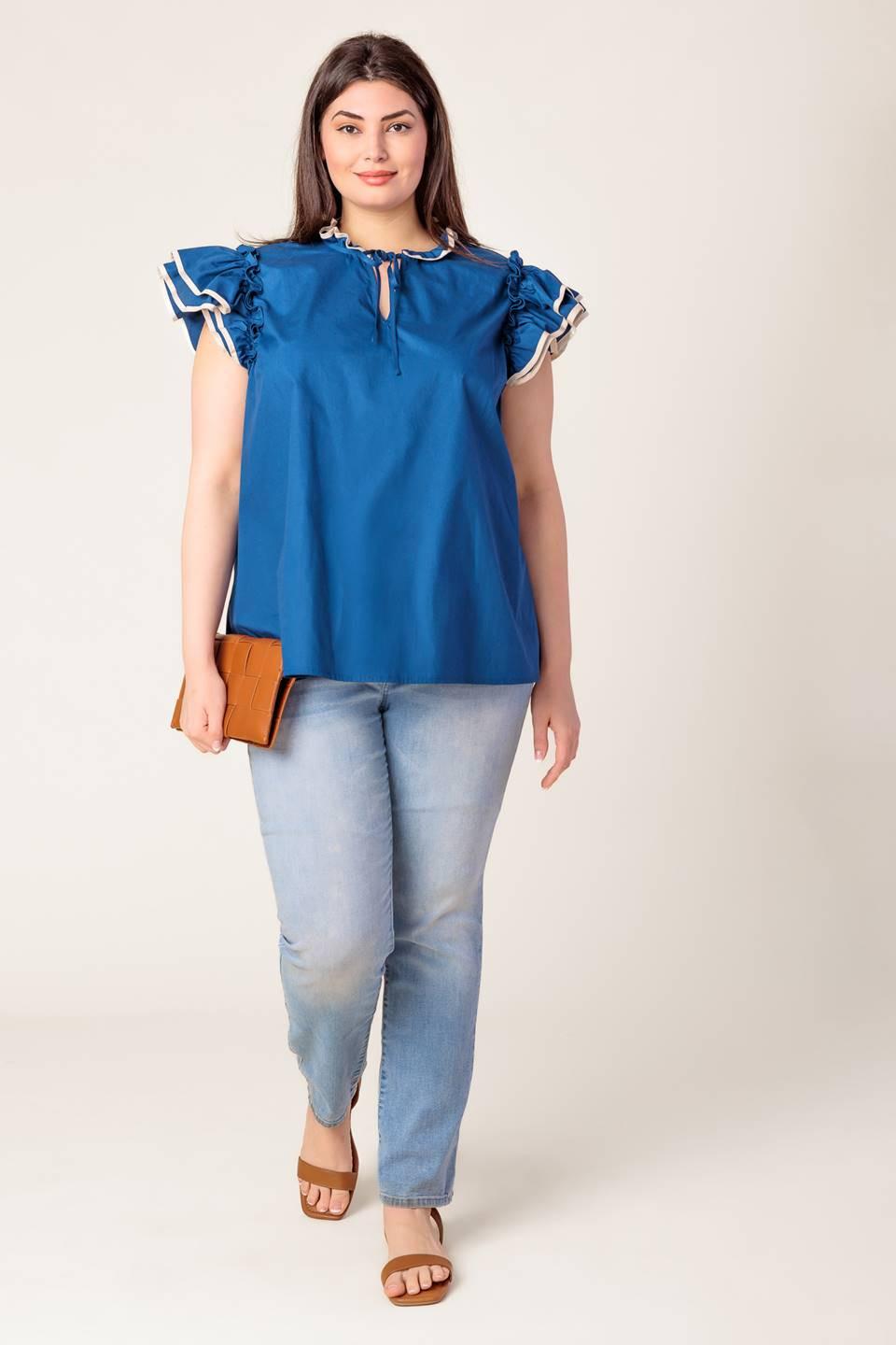Flying Tomato THE TIME IS RIGHT WOVEN TOP worn casually, perfect for comfortable, stylish everyday activities.