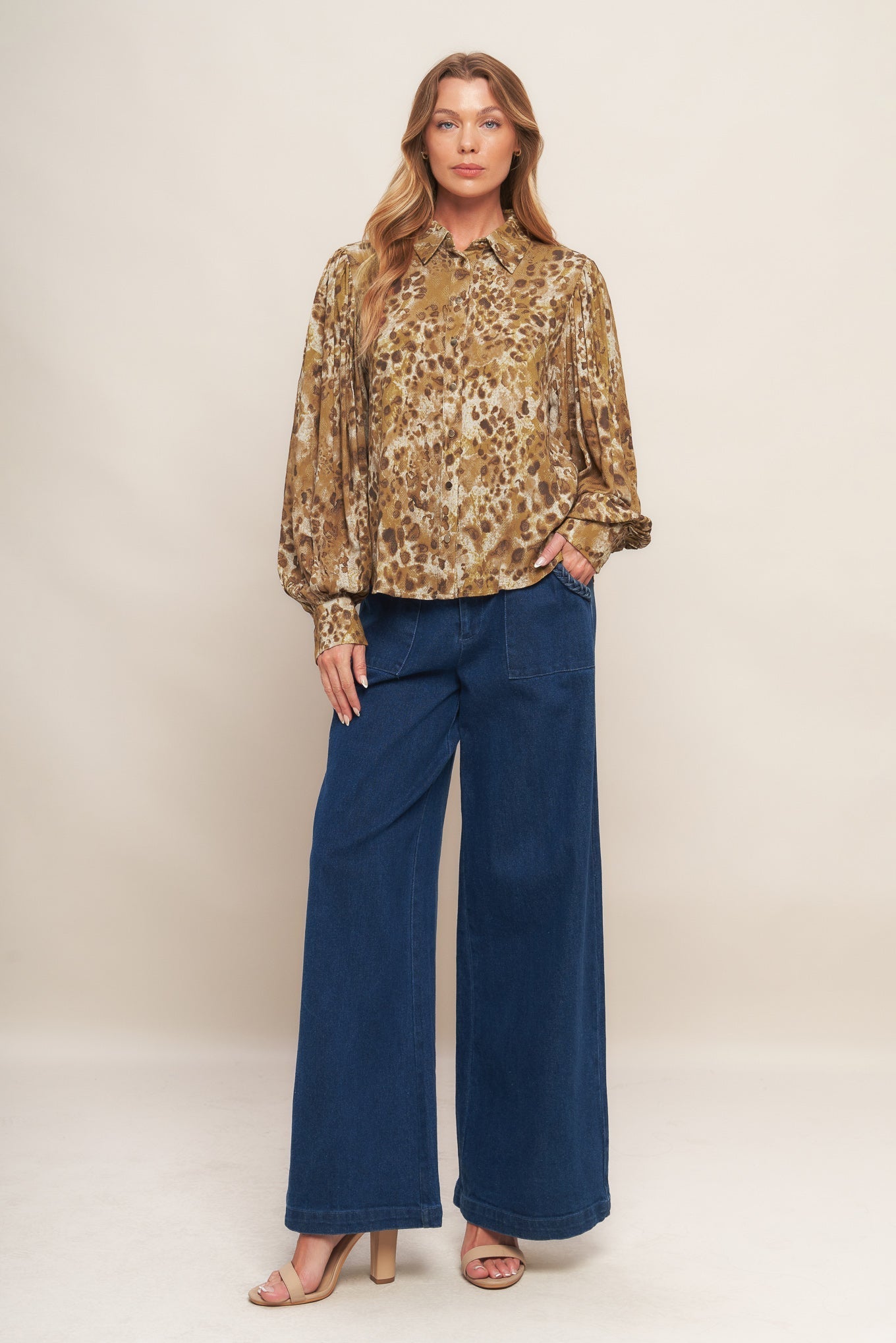 WILD LUXE TAUPE WOVEN TOP Flying Tomato