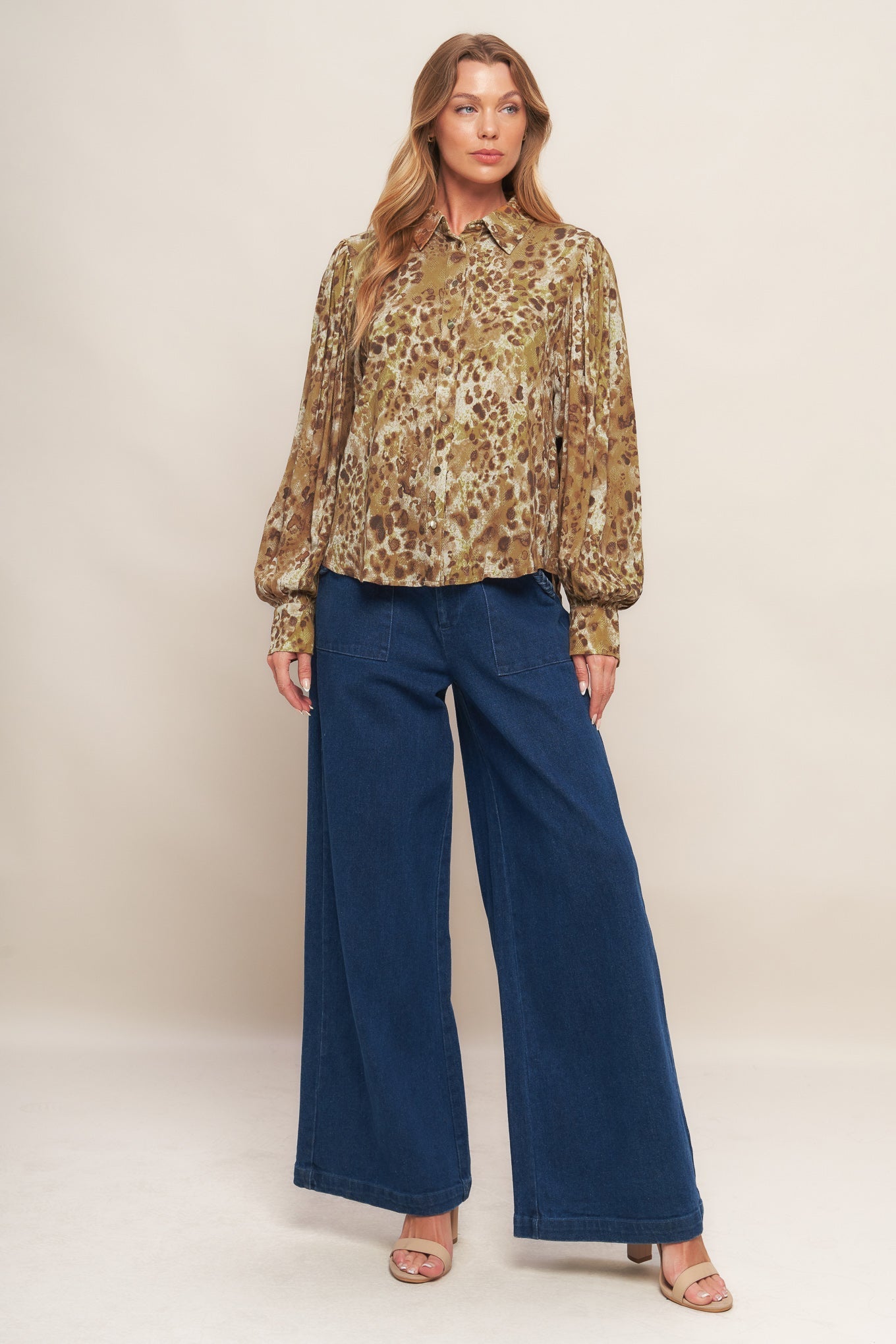 WILD LUXE TAUPE WOVEN TOP Flying Tomato