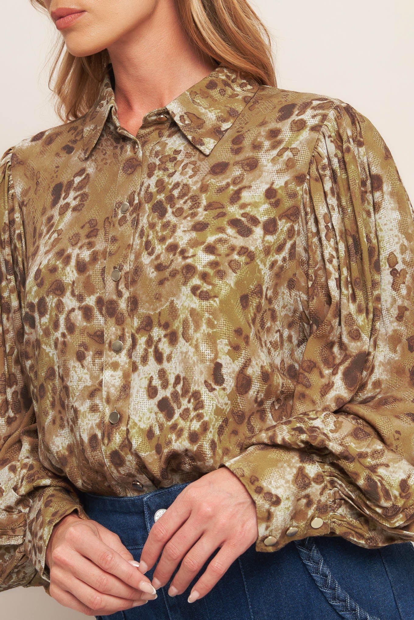 WILD LUXE TAUPE WOVEN TOP Flying Tomato