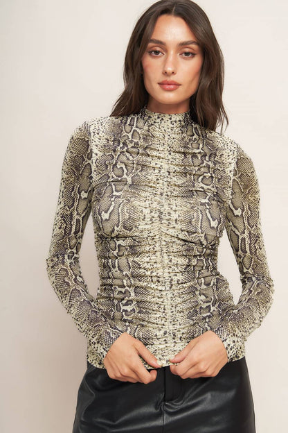 URBAN VENOM CHIC KNIT TOP