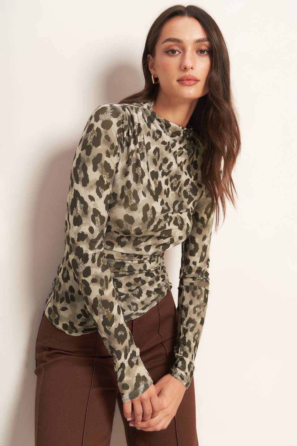 LUXE TRACE TAUPE BLACK WOVEN TOP Flying Tomato