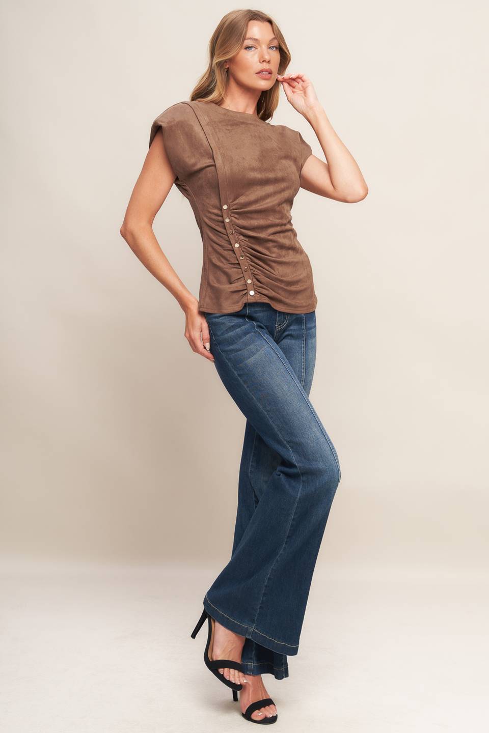 MY EVERYDAY BEST FAXU SUEDE TOP Flying Tomato