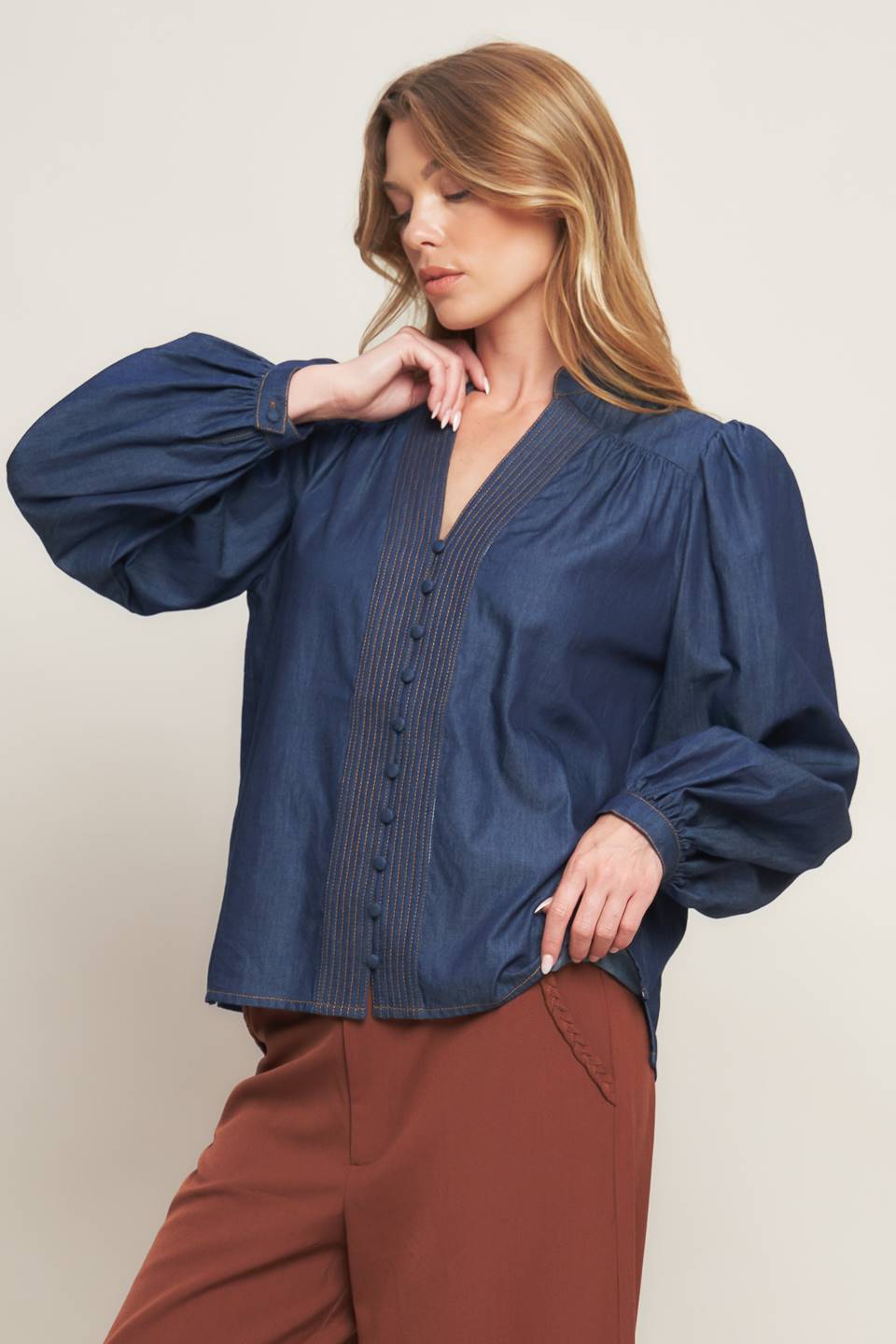 STITCH STORY LIGHTWEIGHT DENIM TOP Flying Tomato