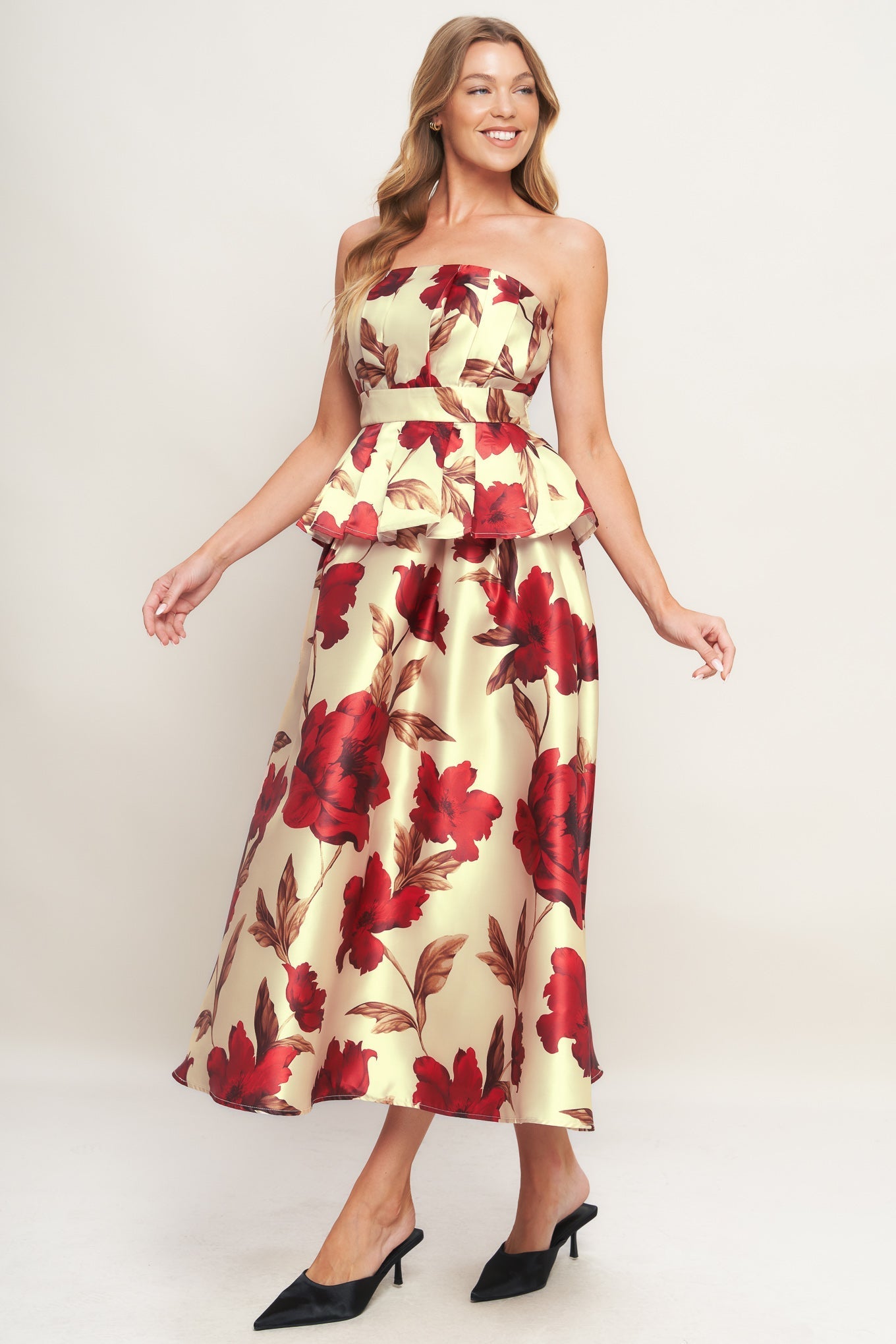 HOLIDAY BLOSSOM WOVEN TOP Flying Tomato