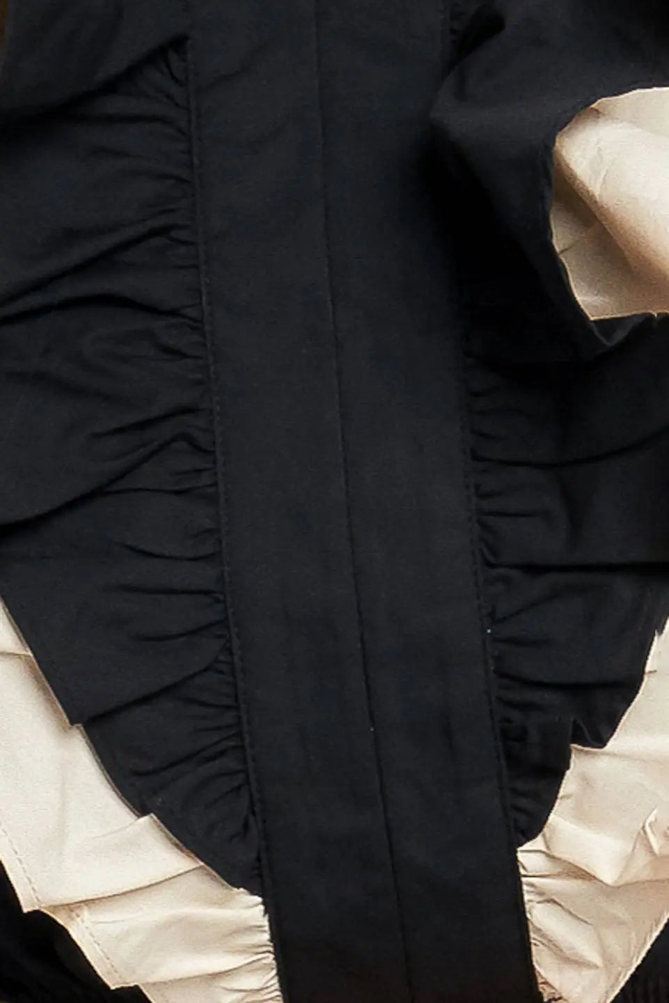 GALLERY CONTRAST WOVEN CROP TOP Flying Tomato