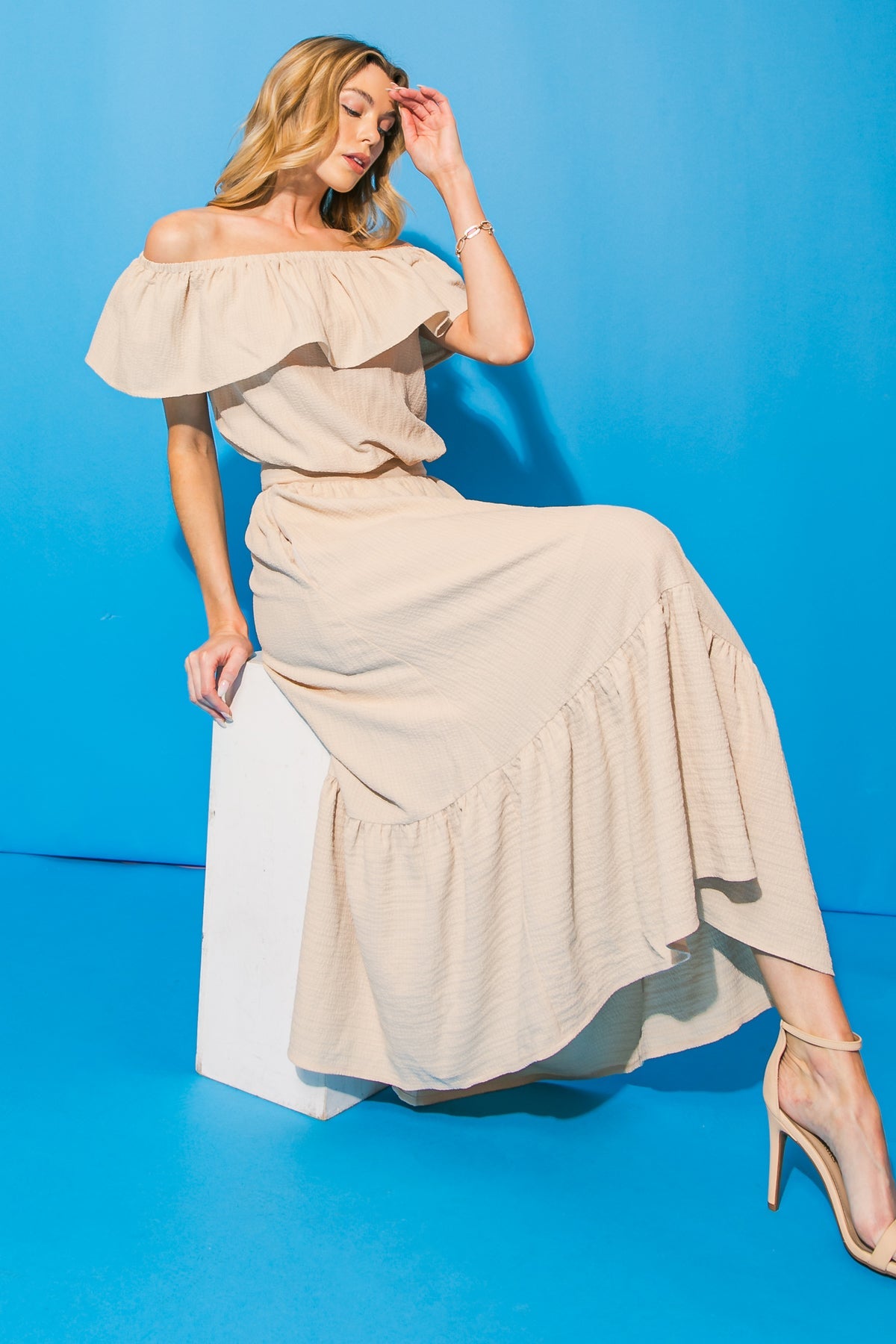 LOVELY MOOD WOVEN TOP 