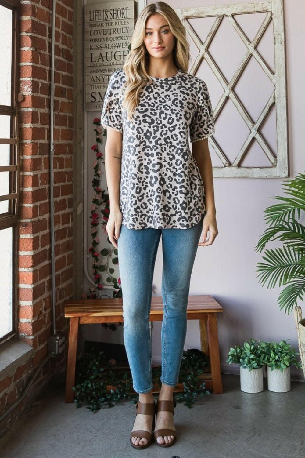 Leopard Print Round Neck Petal Sleeve T-Shirt 