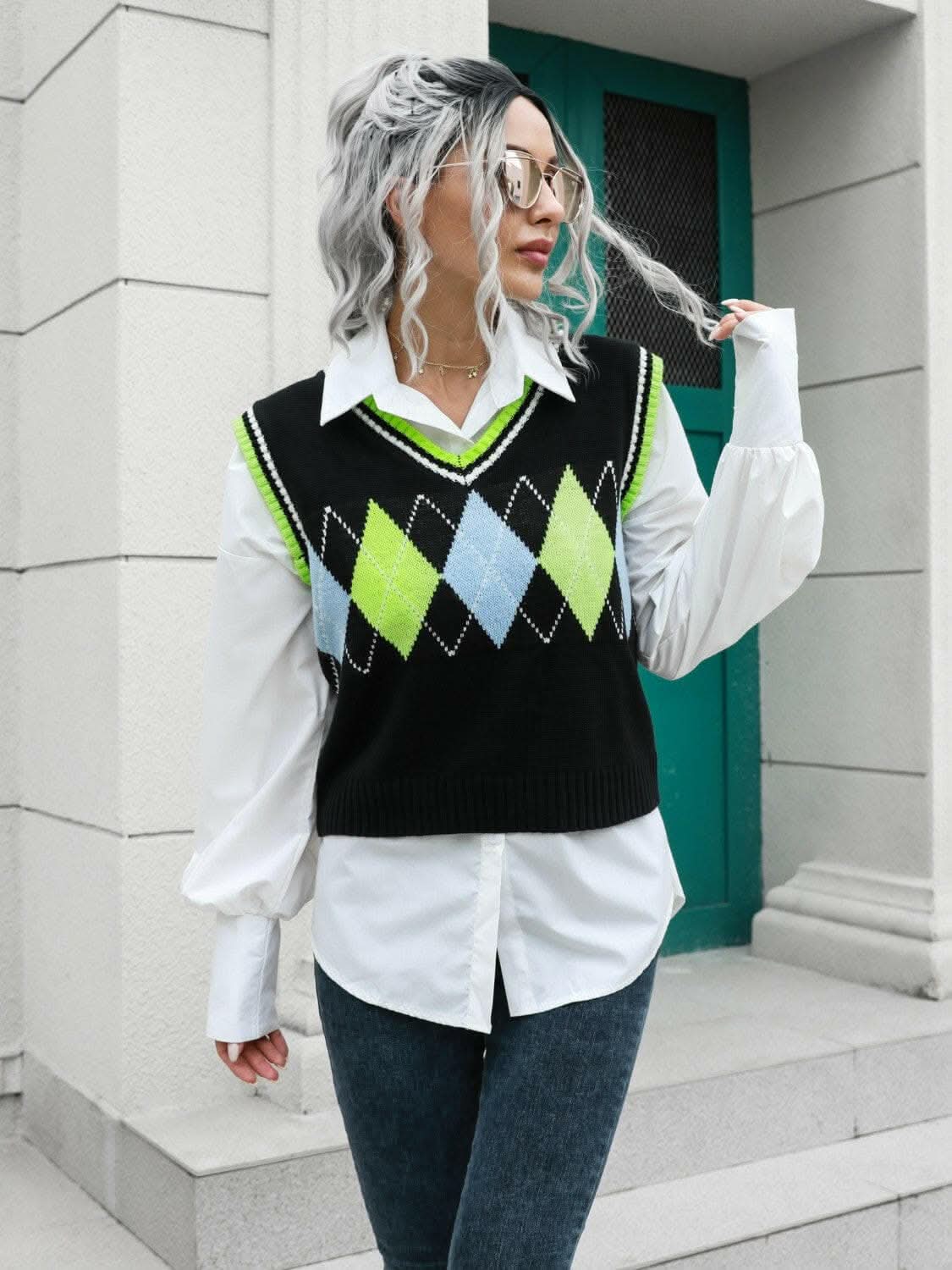 Modern geometric v-neck vest 
