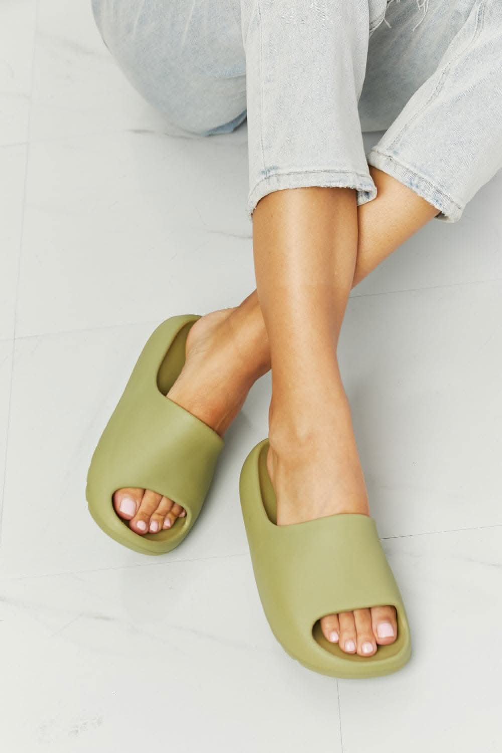 Nook joi green comfort slides 