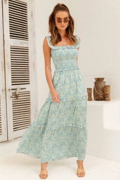 Small Floral Print Fresh Sweet Smocking Chest Wrapped Dress