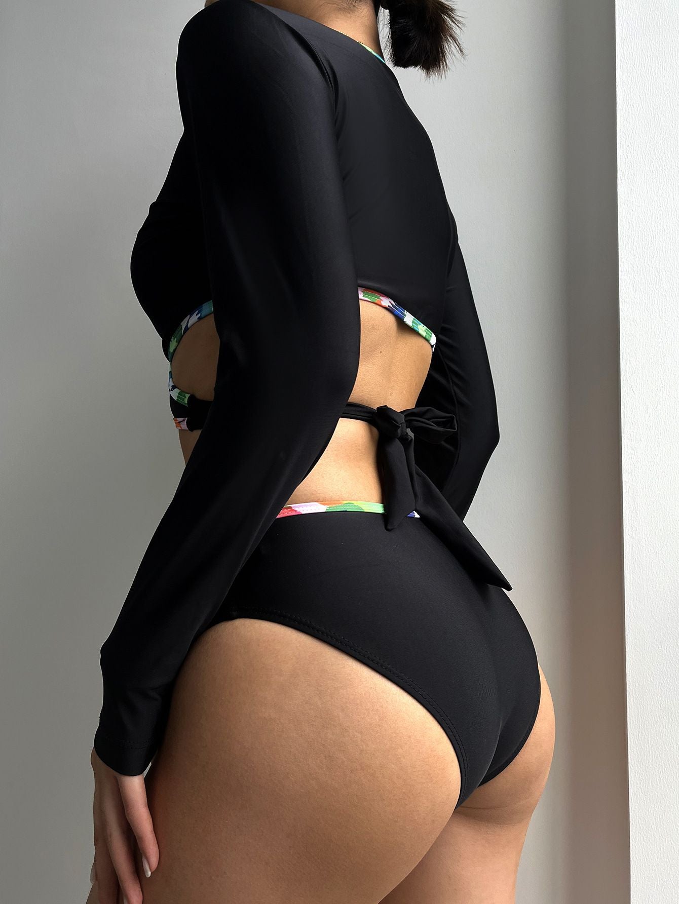 Long Sleeve Solid Color Sexy Swimsuit Bikini Swimsuit Women Bella Mia