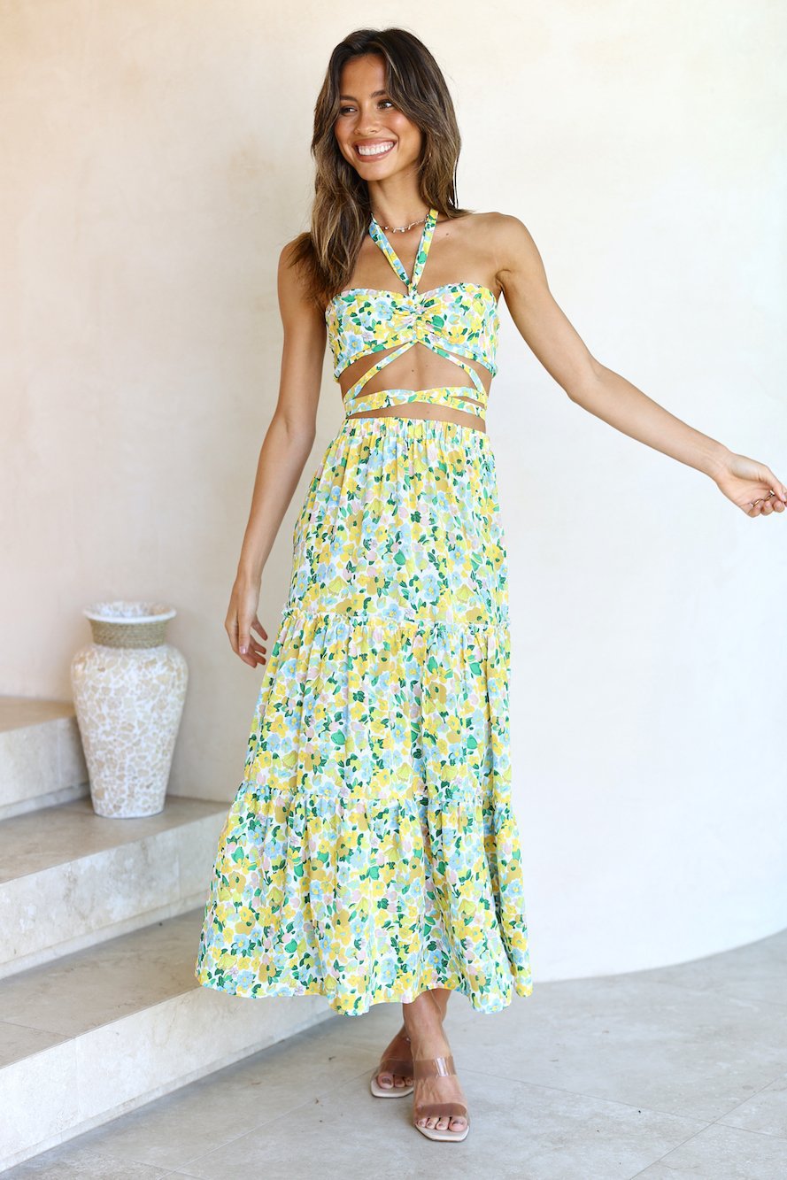 Spring Summer Sexy Halterneck Printed Tied Top Large Swing Dress for Women Floral Burst Bella Mia