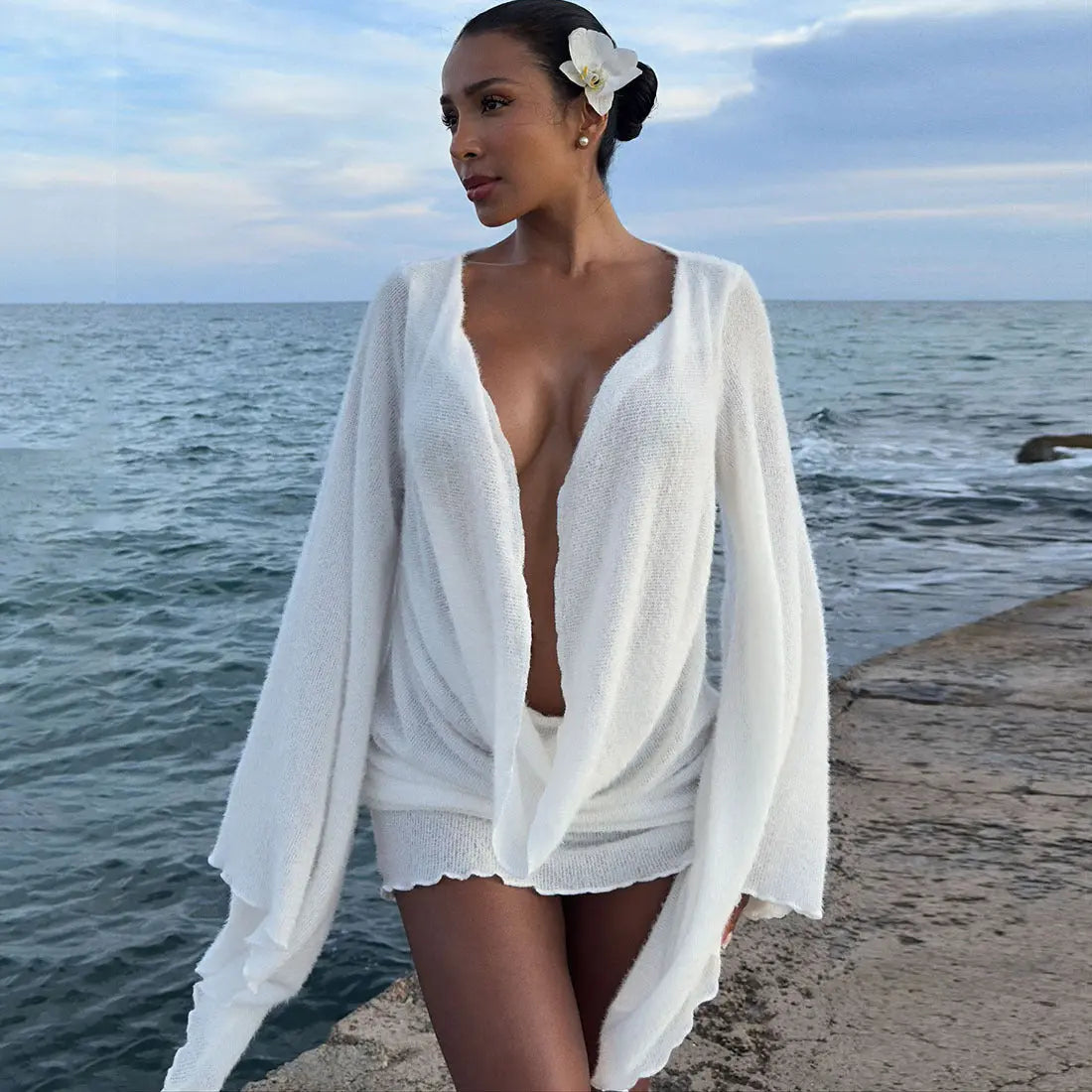 Autumn Winter Sexy Swing Collar Bell Sleeve Solid Color Sheath Short Bella Mia