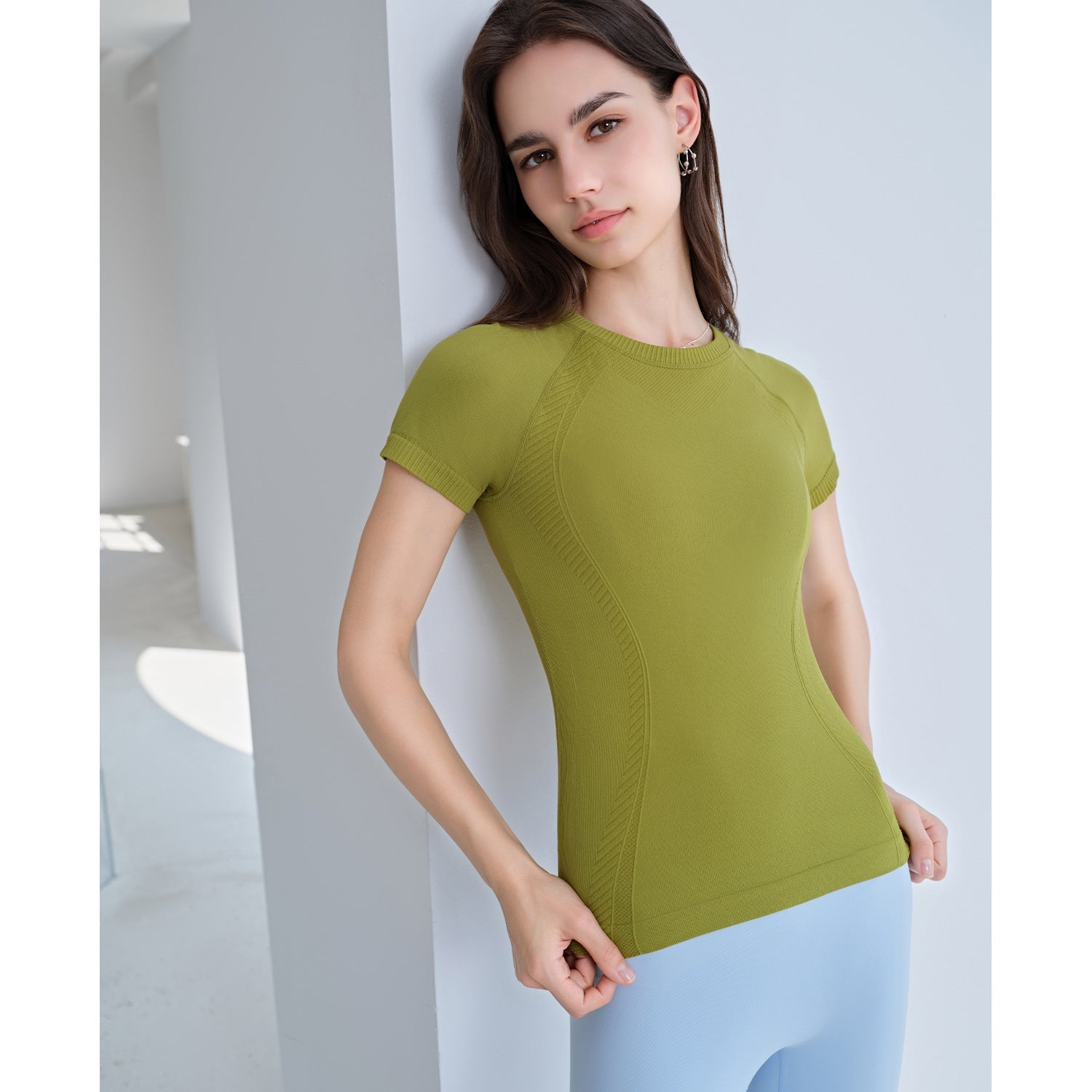 Spring Summer 3D Seamless Weaving Texture Sports Yoga Training Fitness Tight Short Sleeve Yoga T shirt Top Bella Mia