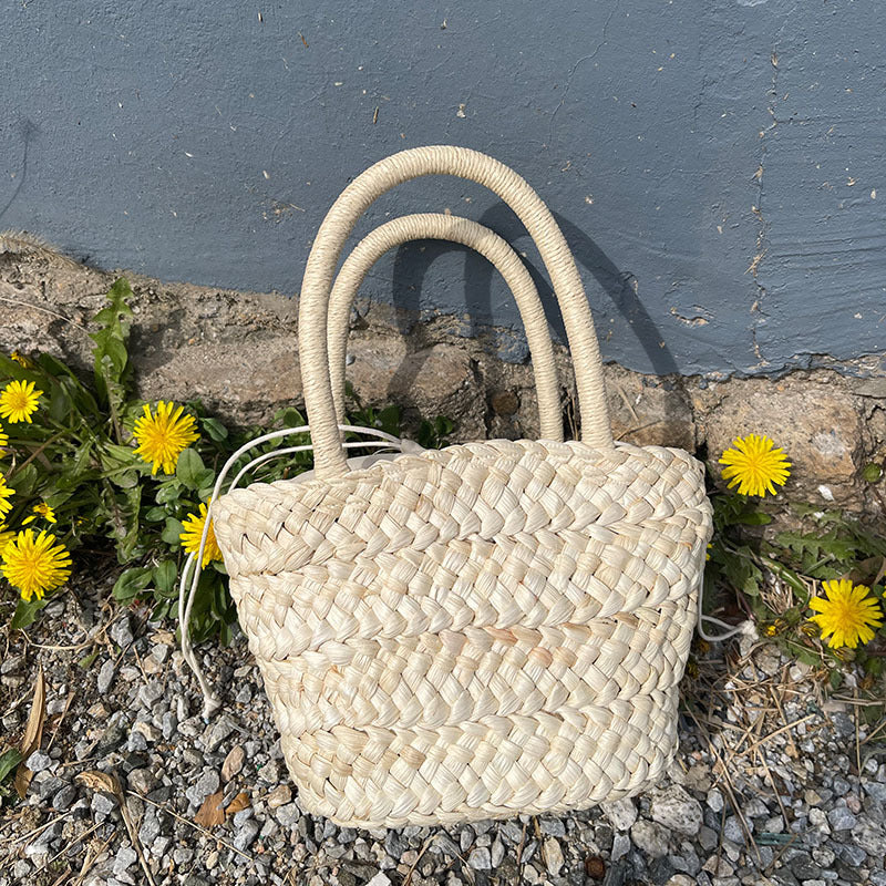 Fresh Straw Bag Portable Cute Woven Bag Small Clutch Korean Small Basket Women Bag Bella Mia
