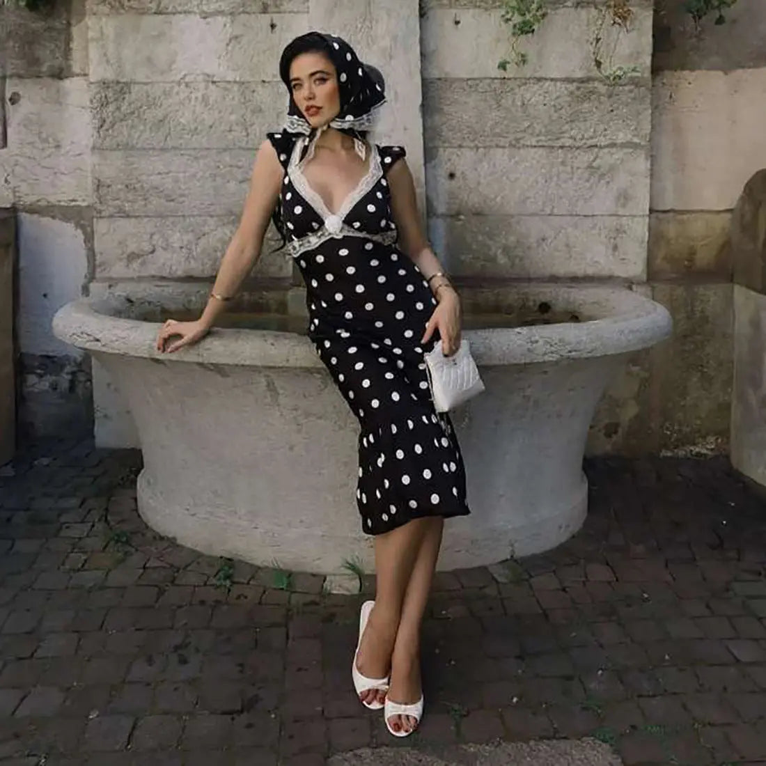 Women Clothing Autumn Elegance Retro V neck Slim Fit Sexy Backless Lace Polka Dot Dress Women Bella Mia