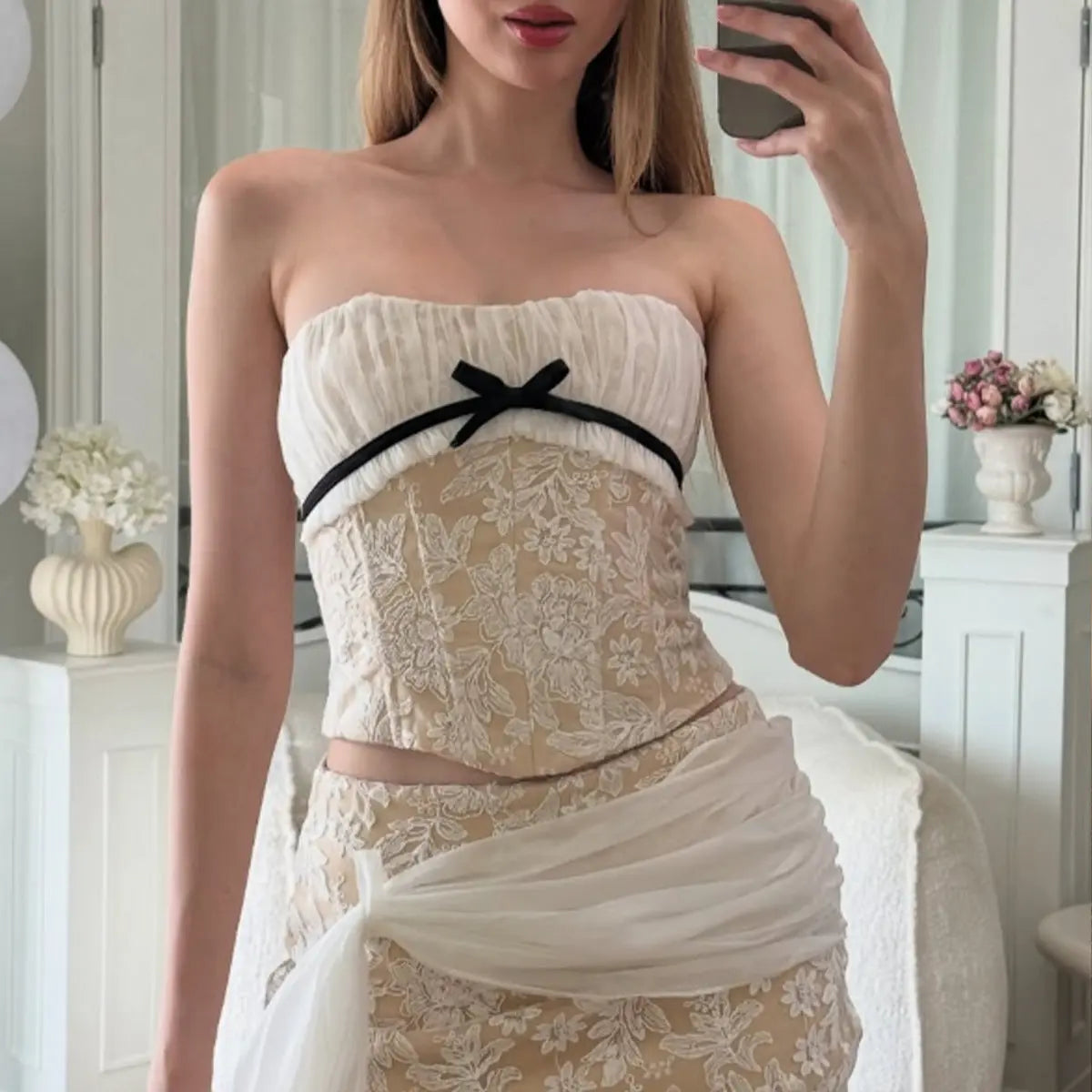 French Sweet Spicy Sexy Stitching Lace Embroidery Sexy Slimming Boning Corset Cropped Tank Top Bella Mia