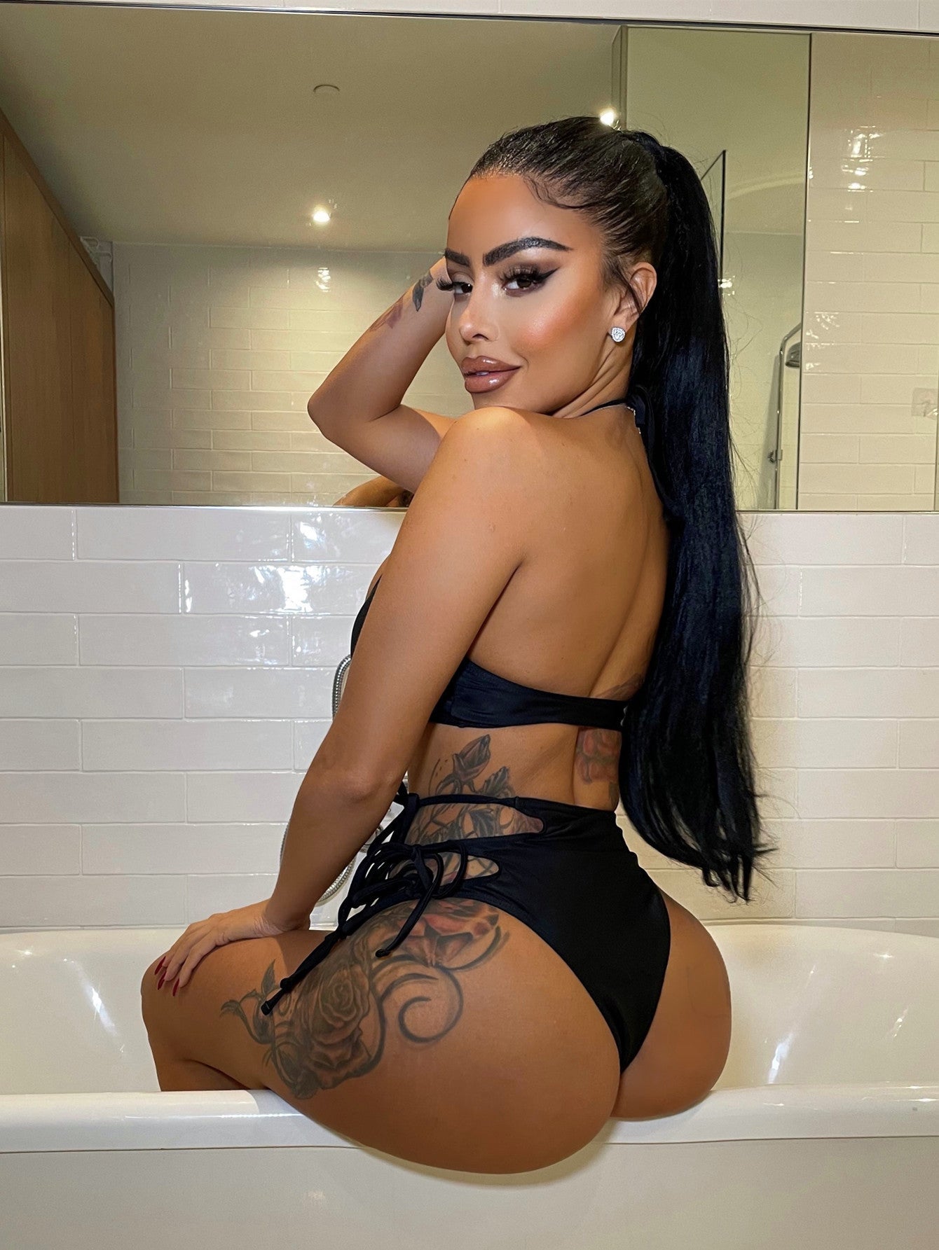 Bikini Solid Color Sexy Women Split Swimsuit Triangle Bag Swimsuit Bella Mia