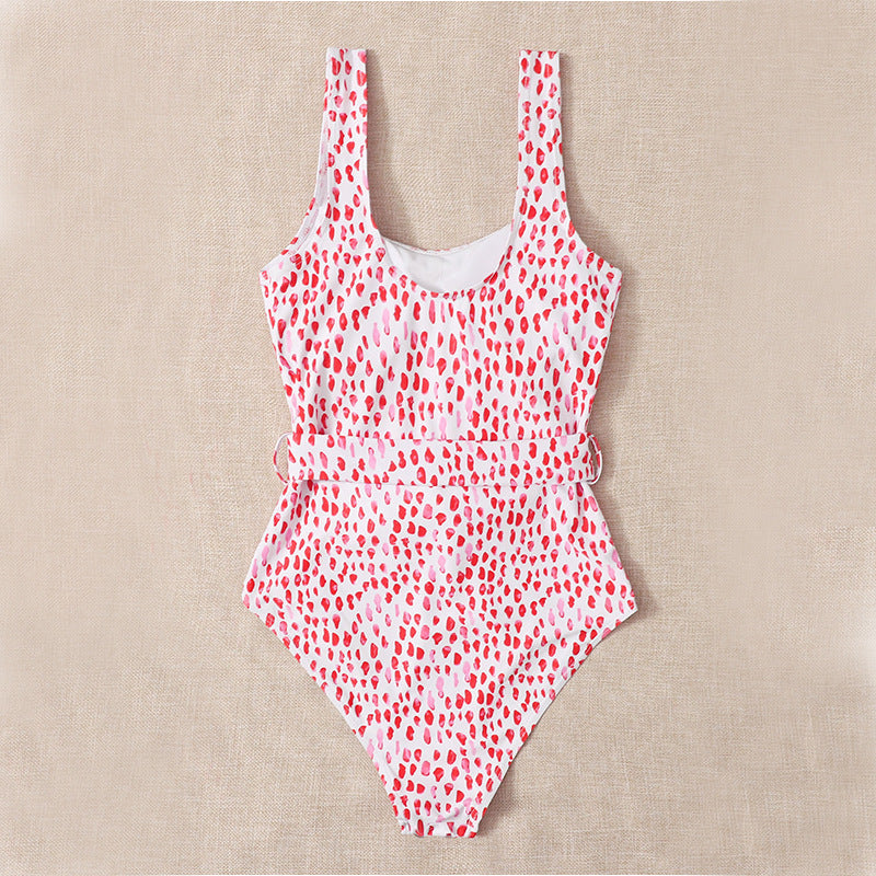 One-Piece Swimsuit Women Conservative Fit Swimsuit Retro Dots Slimming Fashionable Swimsuit Bella Mia