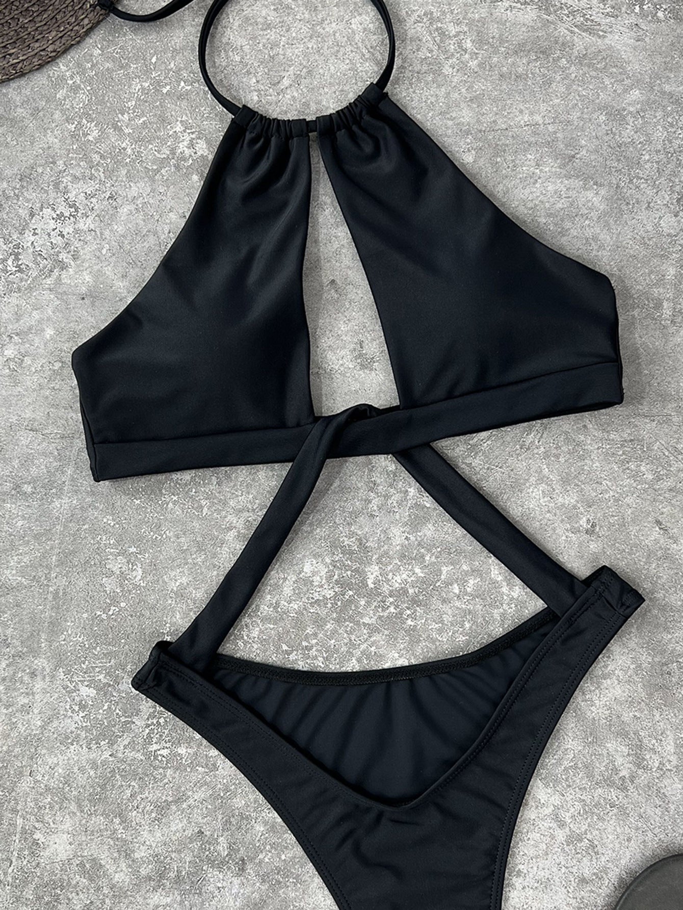 Women One-Piece Swimsuit Halter Sexy Solid Color One-Piece Bikini Bella Mia