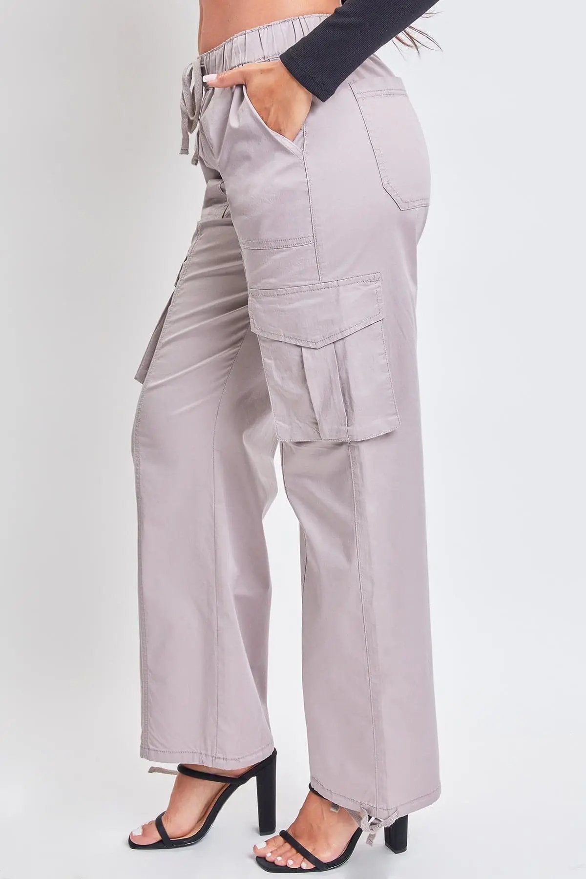 Women's Mid Rise Pull On Cargo Pants - Love Salve