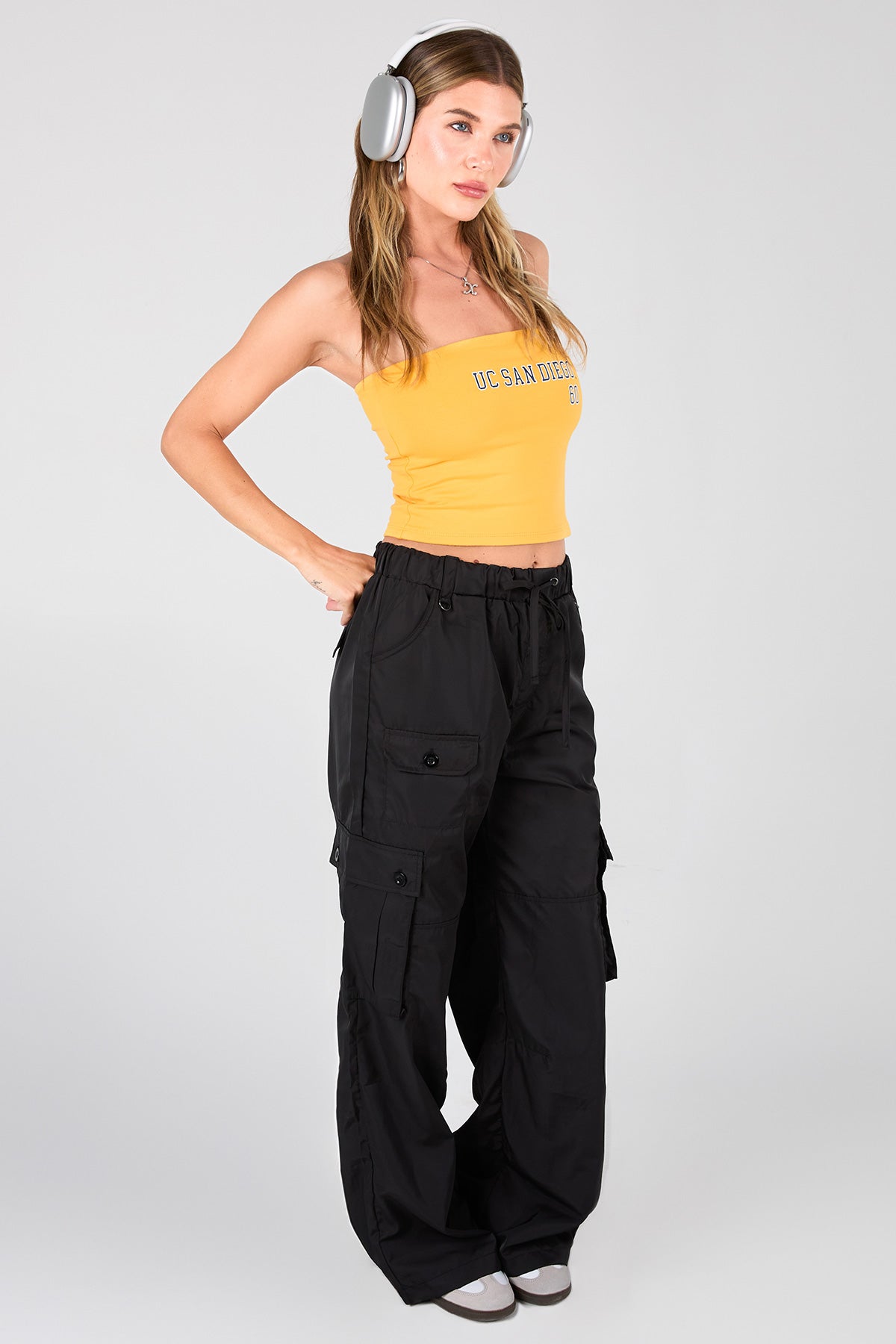 Women's Relaxed Cargo Pants YMI JEANS