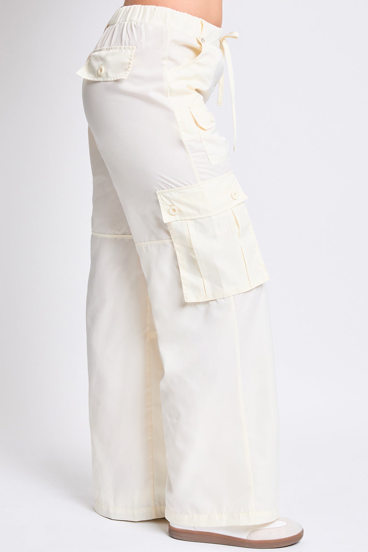 Women's Relaxed Cargo Pants YMI JEANS