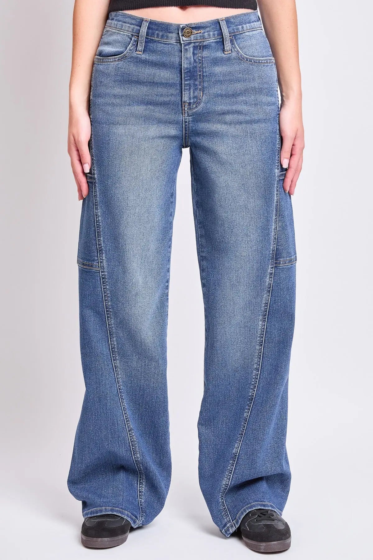 Jeans - High Rise Wide Leg - Cargo - Alternate Angle