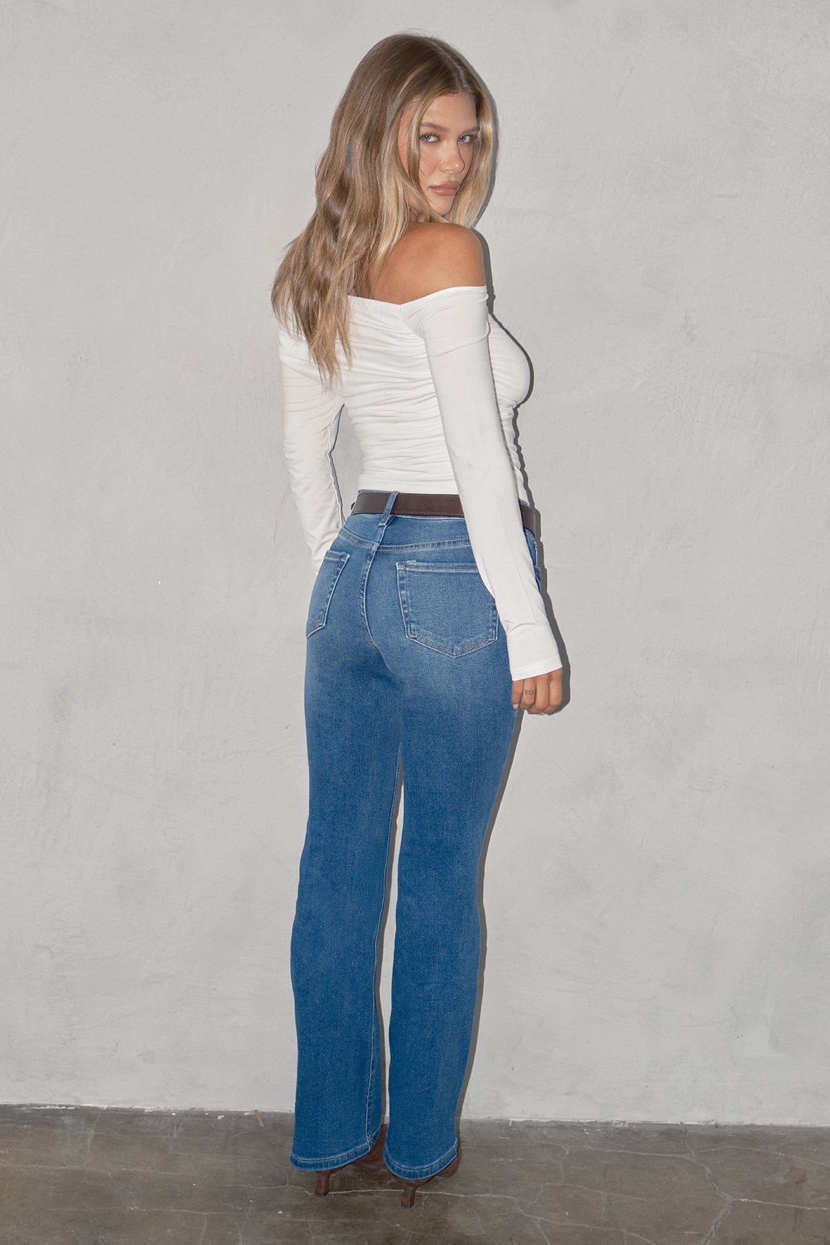 YMI JEANS Women's Luxe Jessie Bootcut Jeans - Alternate Angle