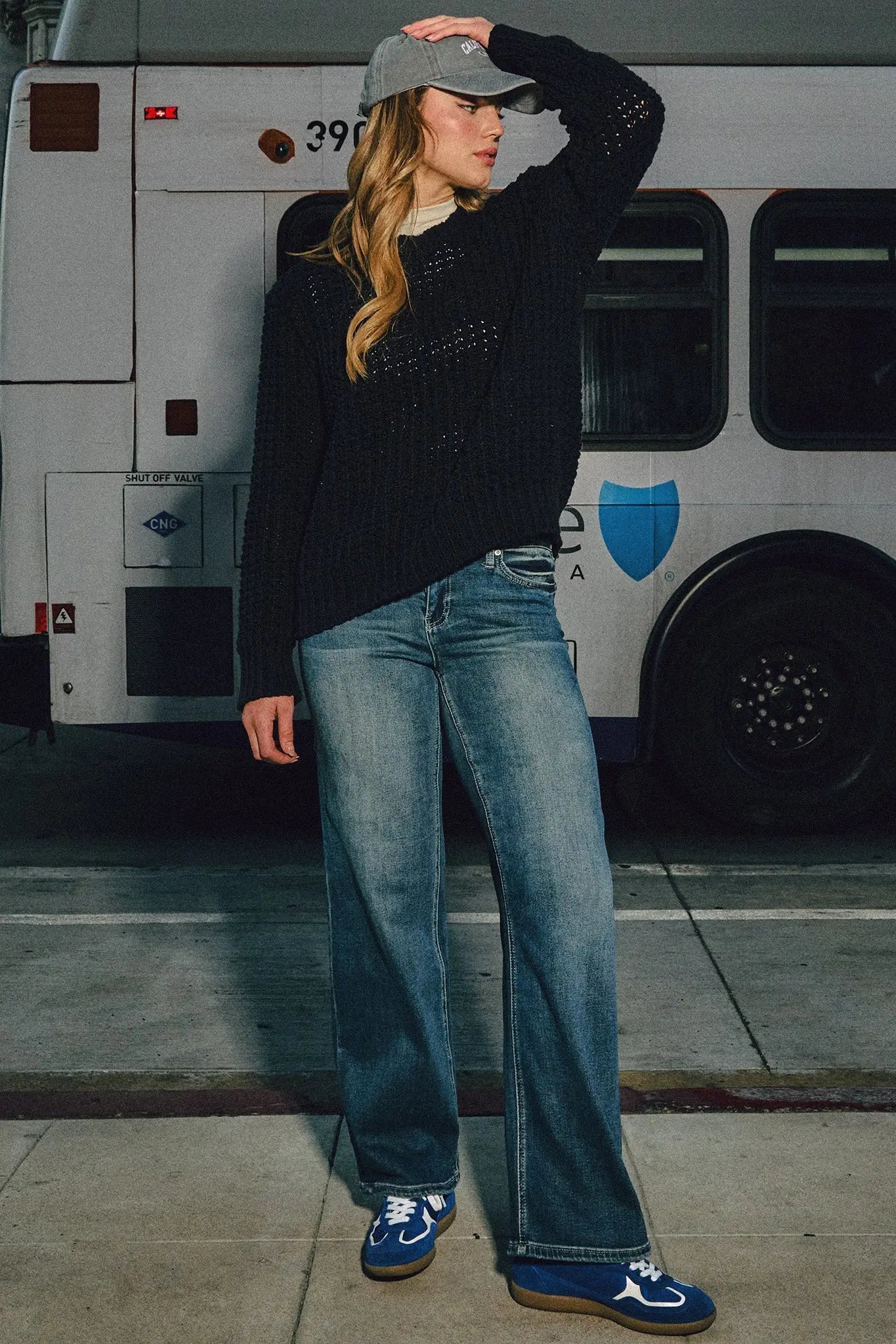 Women's Luxe Mid Rise Wide Leg Jeans YMI JEANS